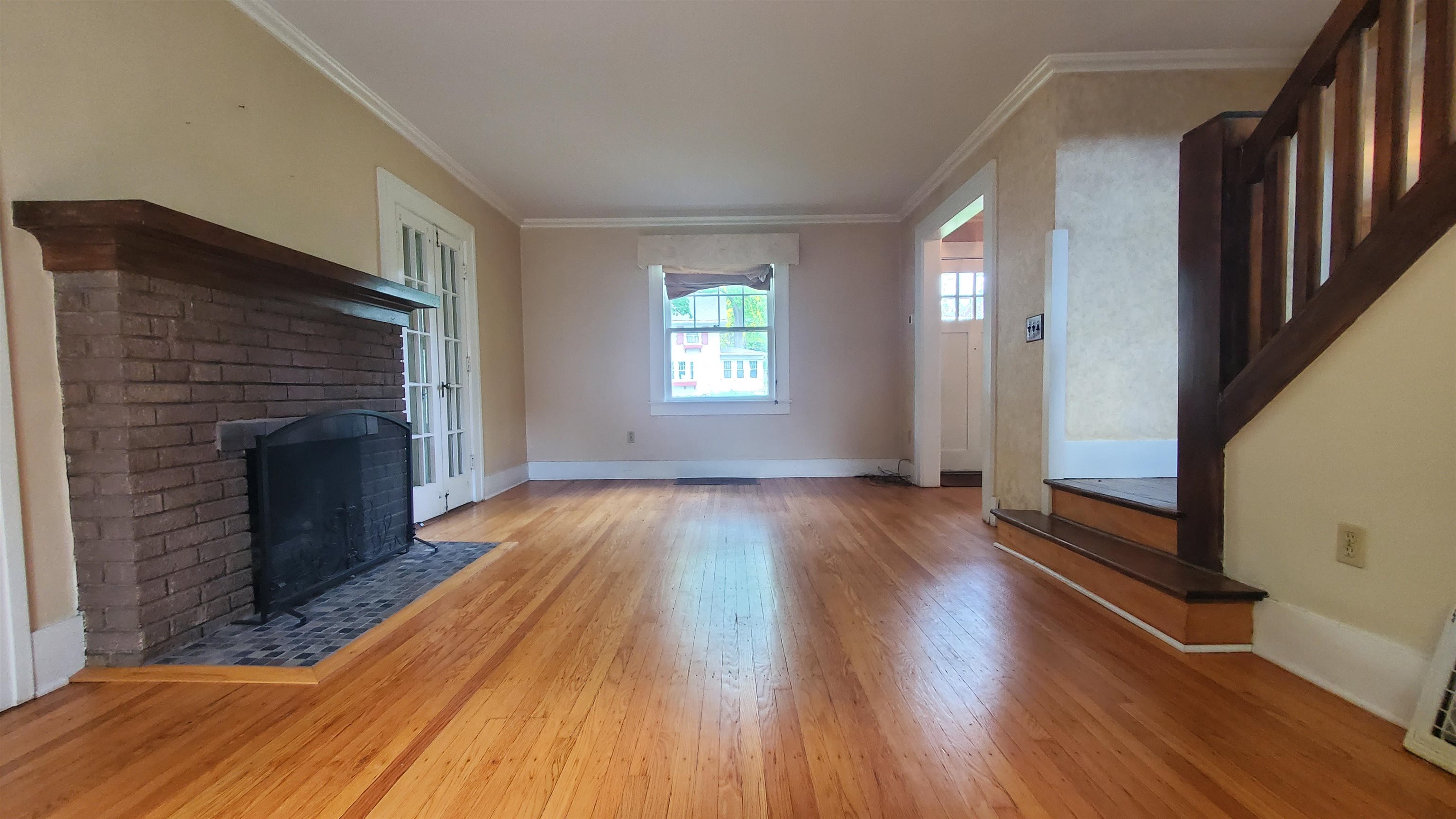 Photo 9 of 447 Englewood Court