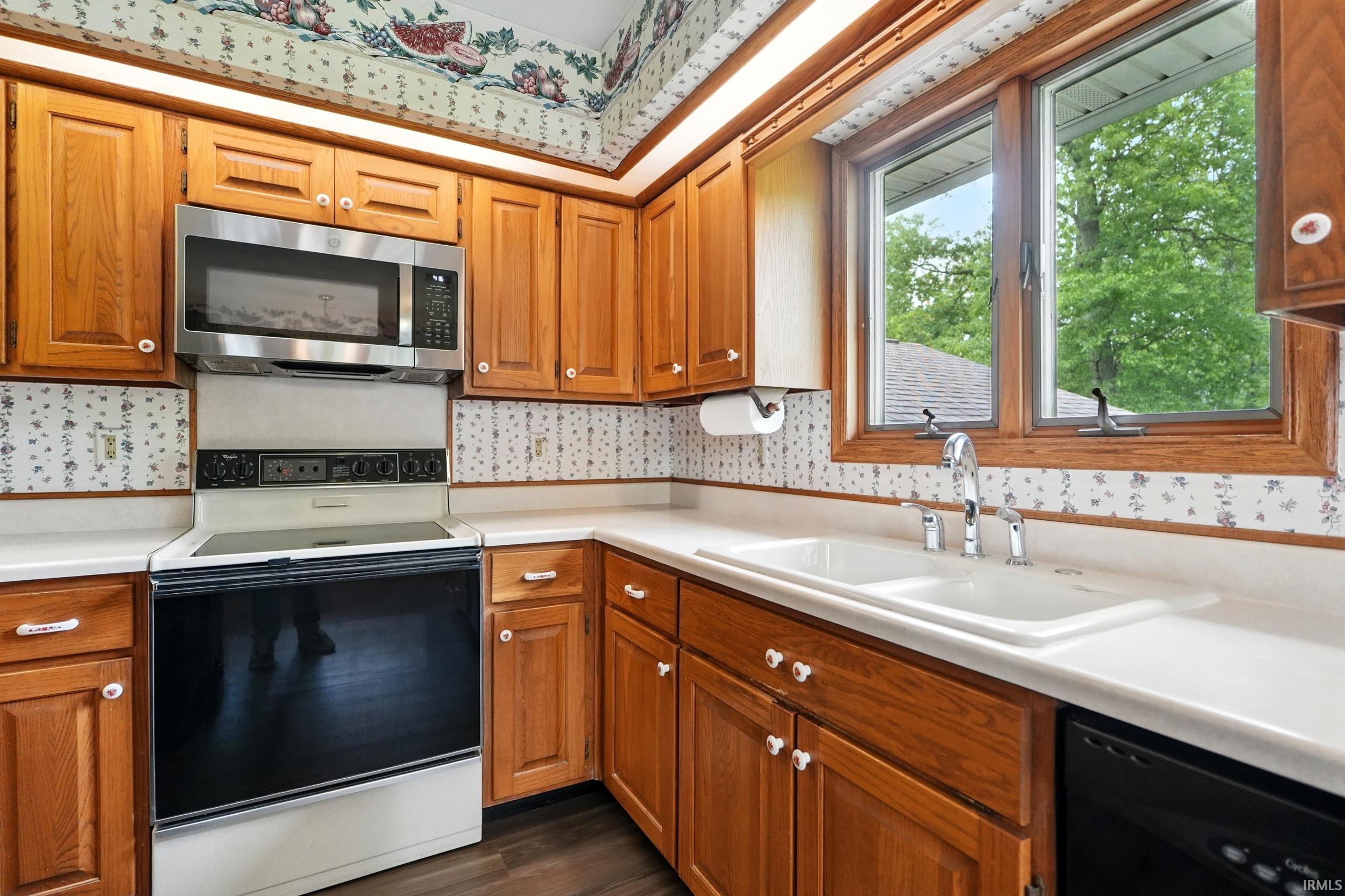 Photo 10 of 2882 E Hickory Lane