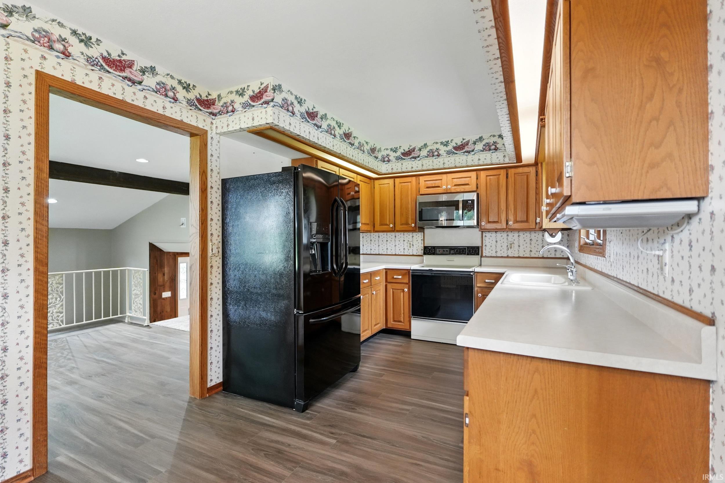 Photo 9 of 2882 E Hickory Lane