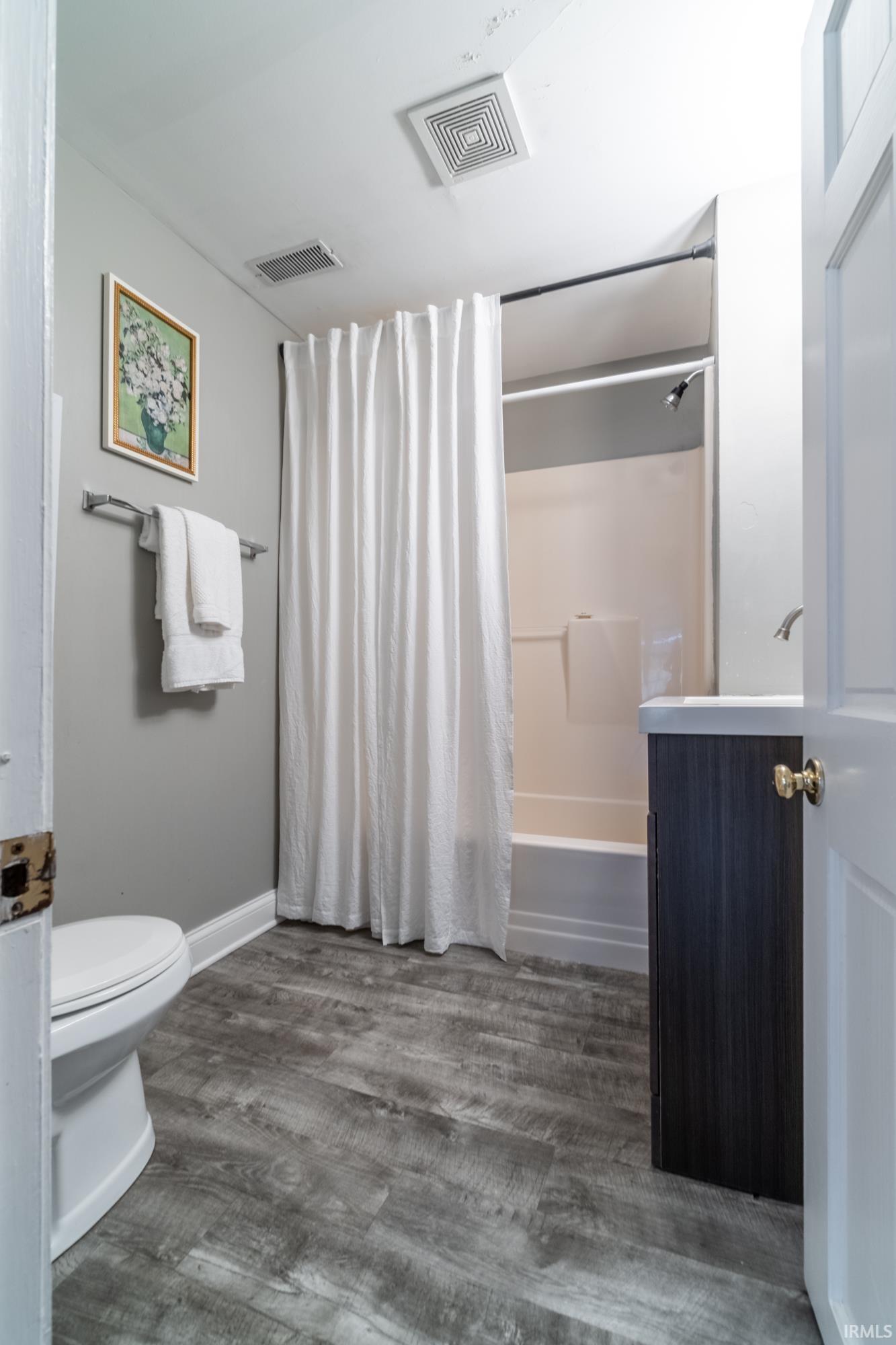 Photo 15 of 807 W Washington Boulevard