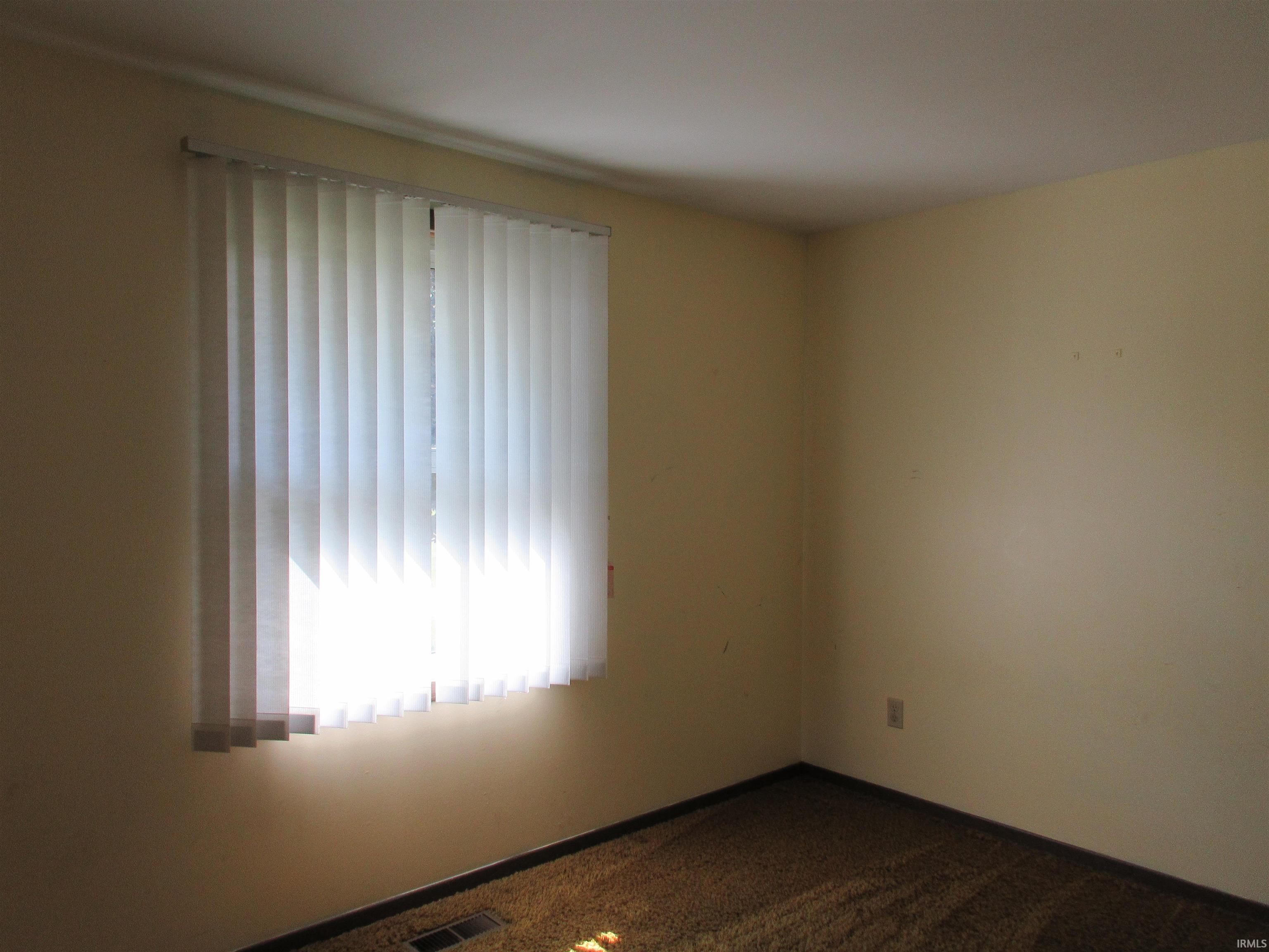 Photo 11 of 1710 N 080 E