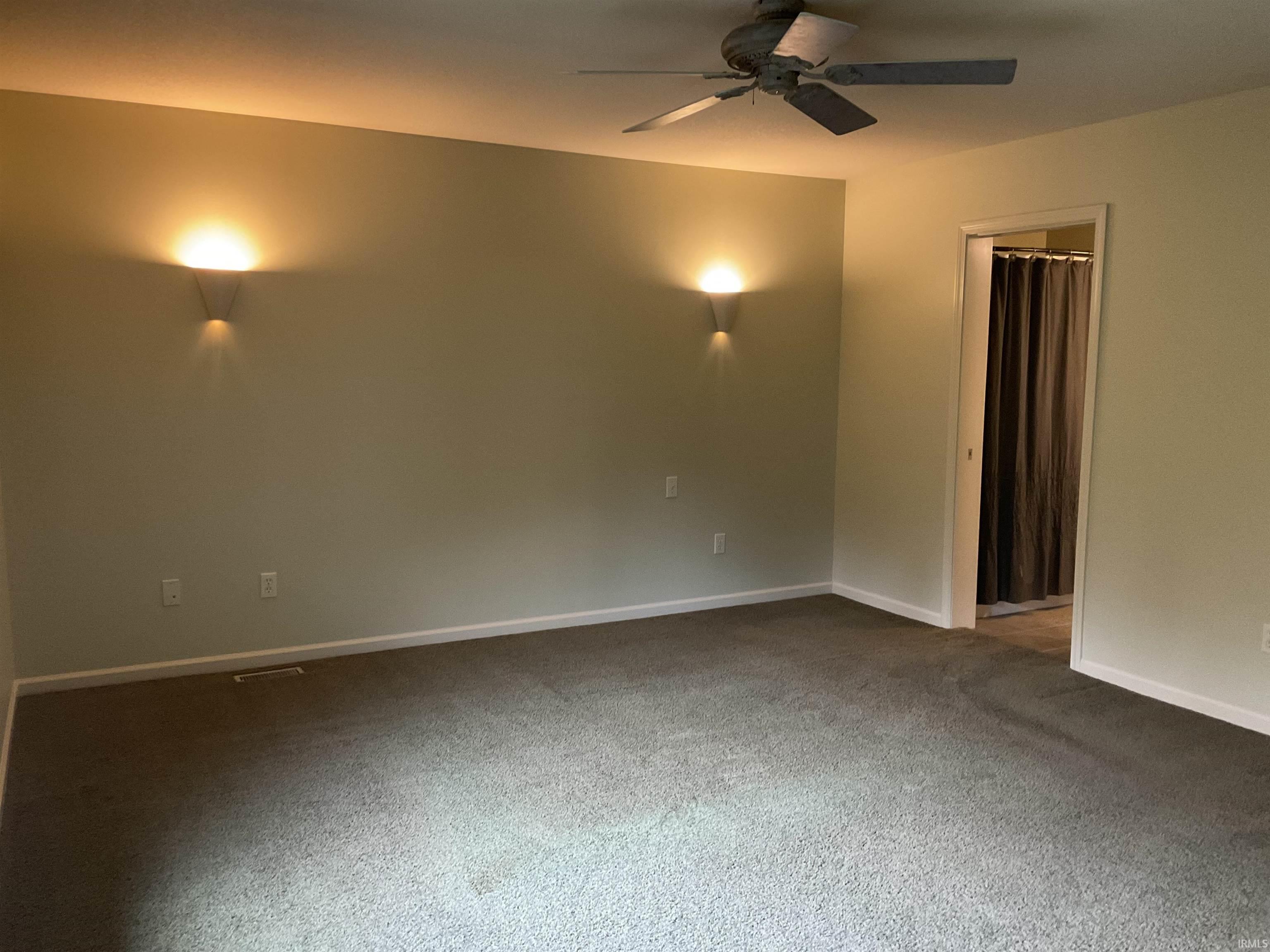 Photo 6 of 4420 Manistee Drive