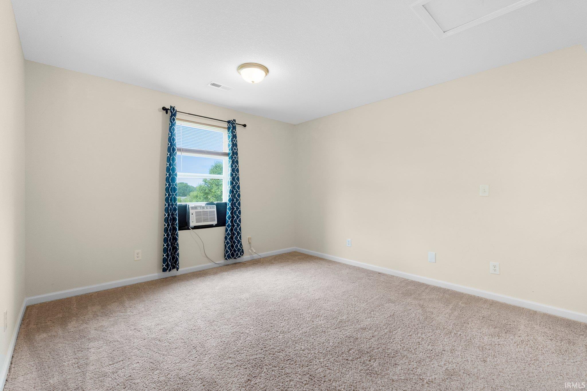 Photo 10 of 496 Arbor Lane