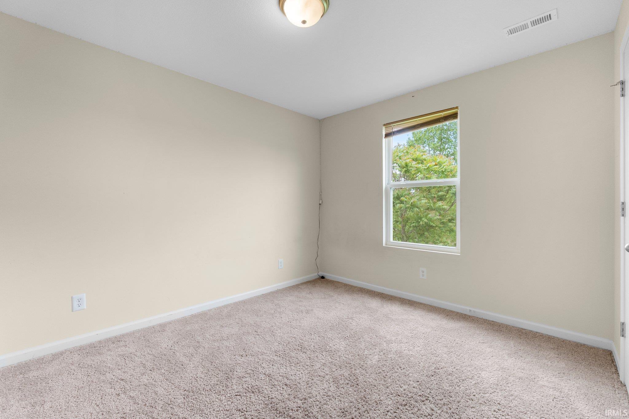 Photo 15 of 496 Arbor Lane