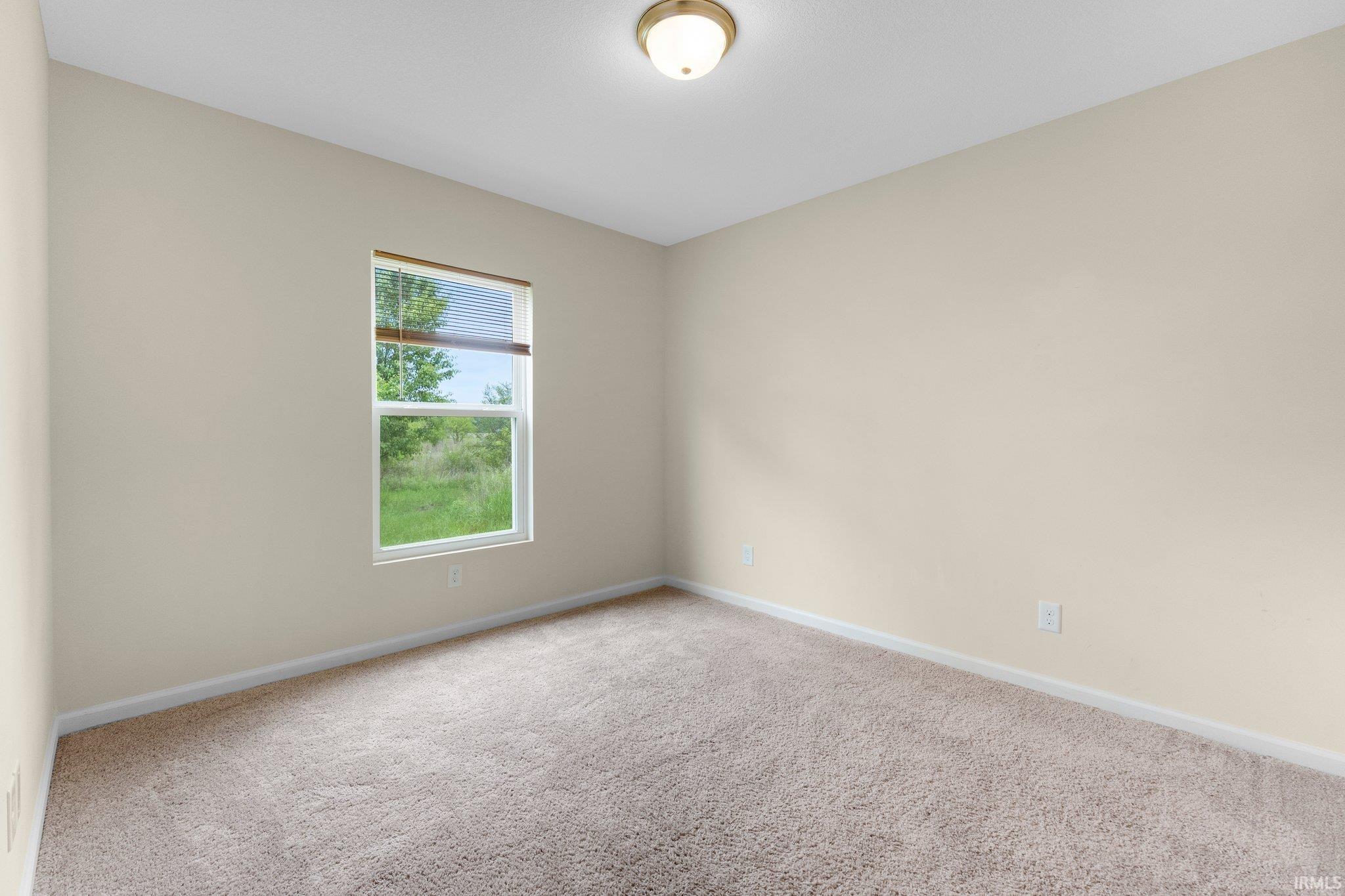 Photo 9 of 496 Arbor Lane