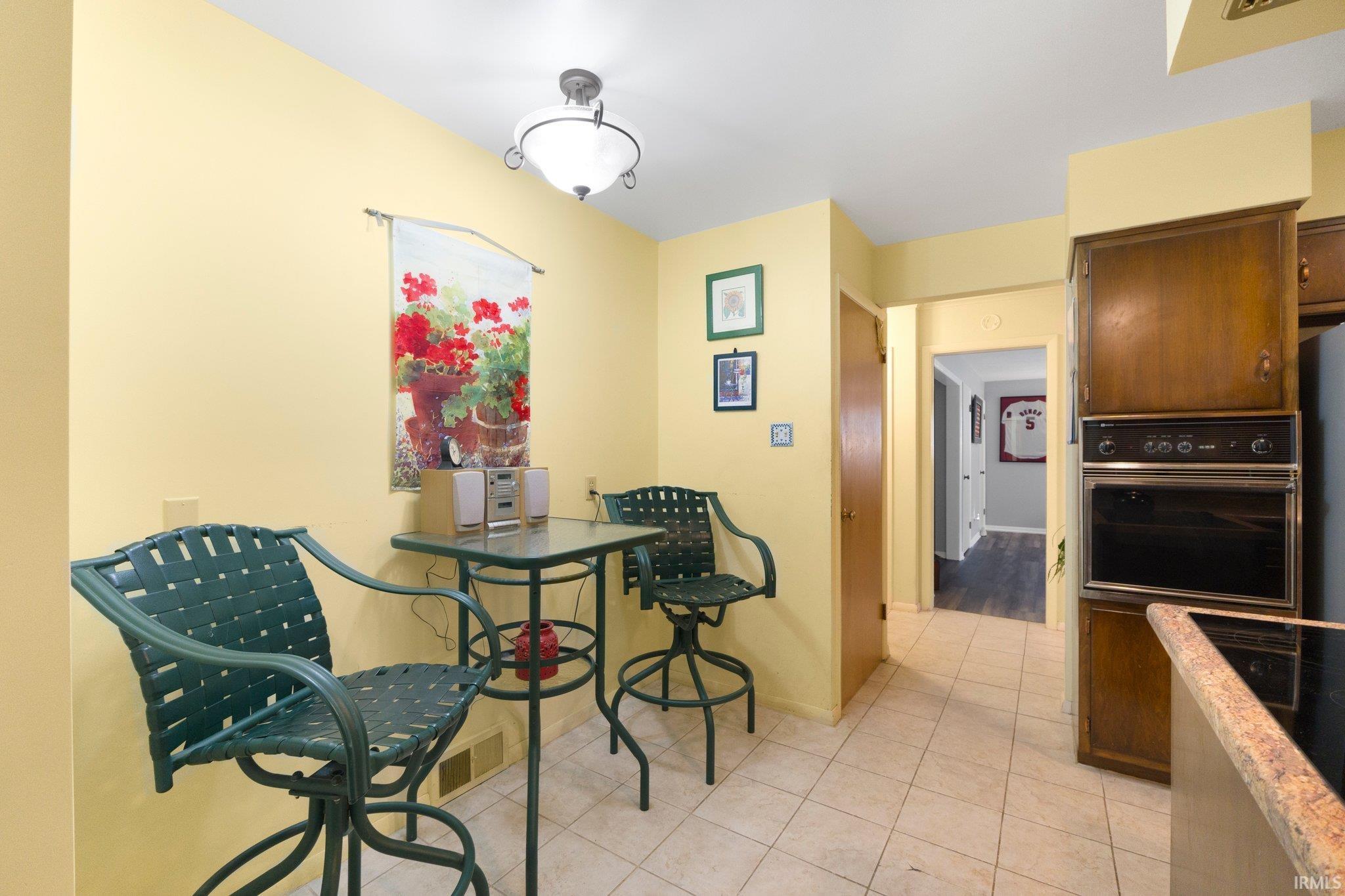 Photo 19 of 4112 Hiawatha Boulevard