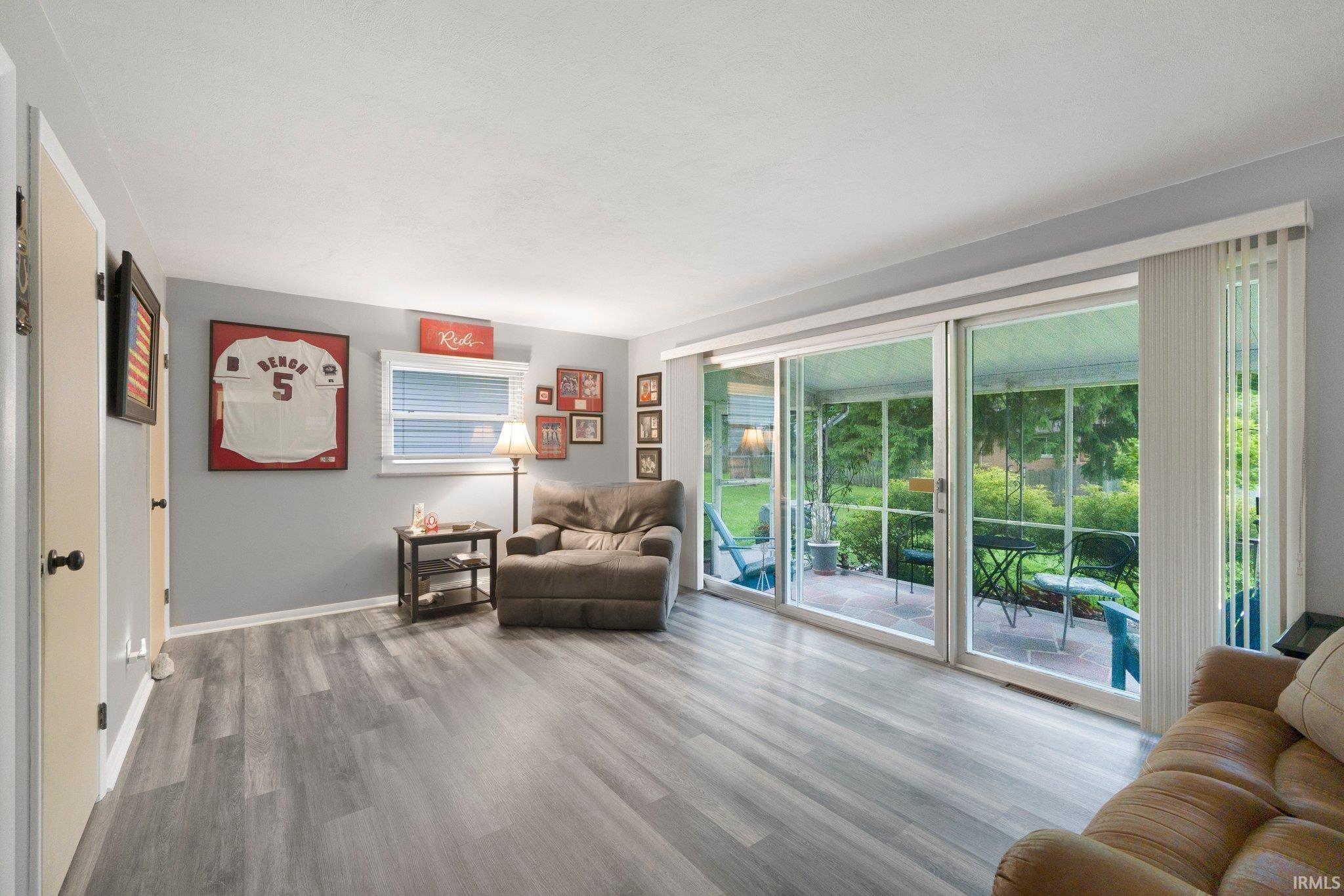 Photo 20 of 4112 Hiawatha Boulevard