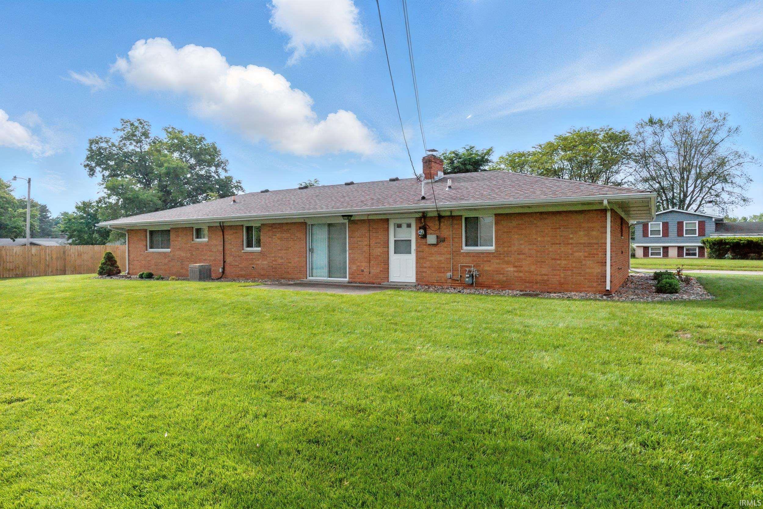 Photo 7 of 928 Hollyhill Drive