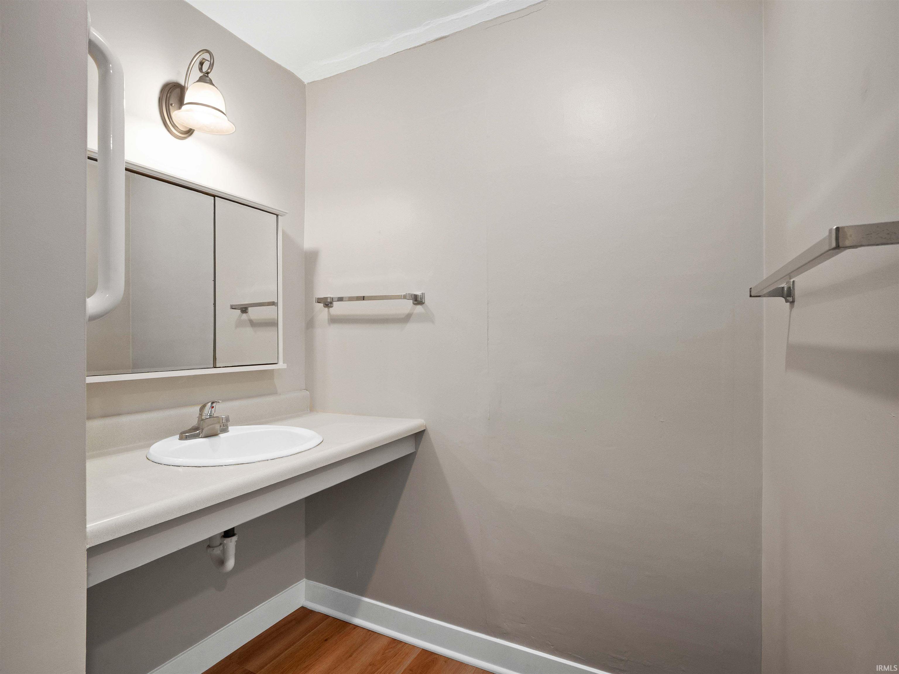 Photo 7 of 8815 W 800
