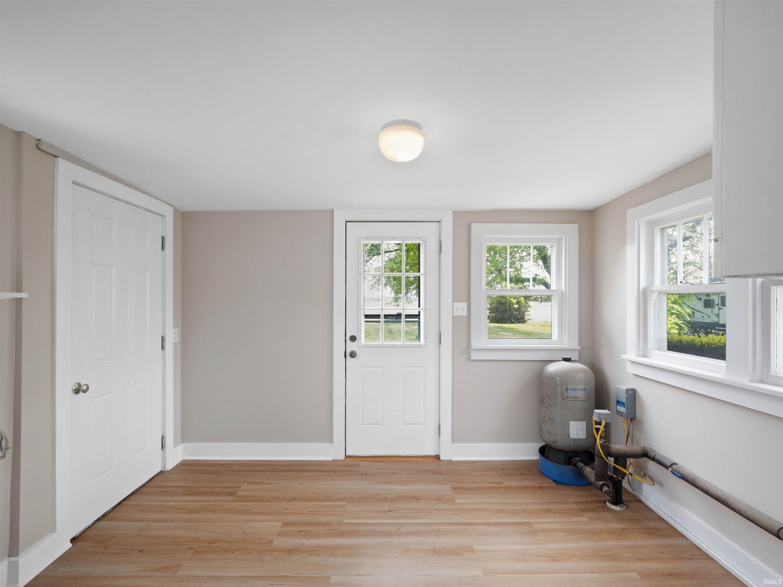 Photo 8 of 8815 W 800