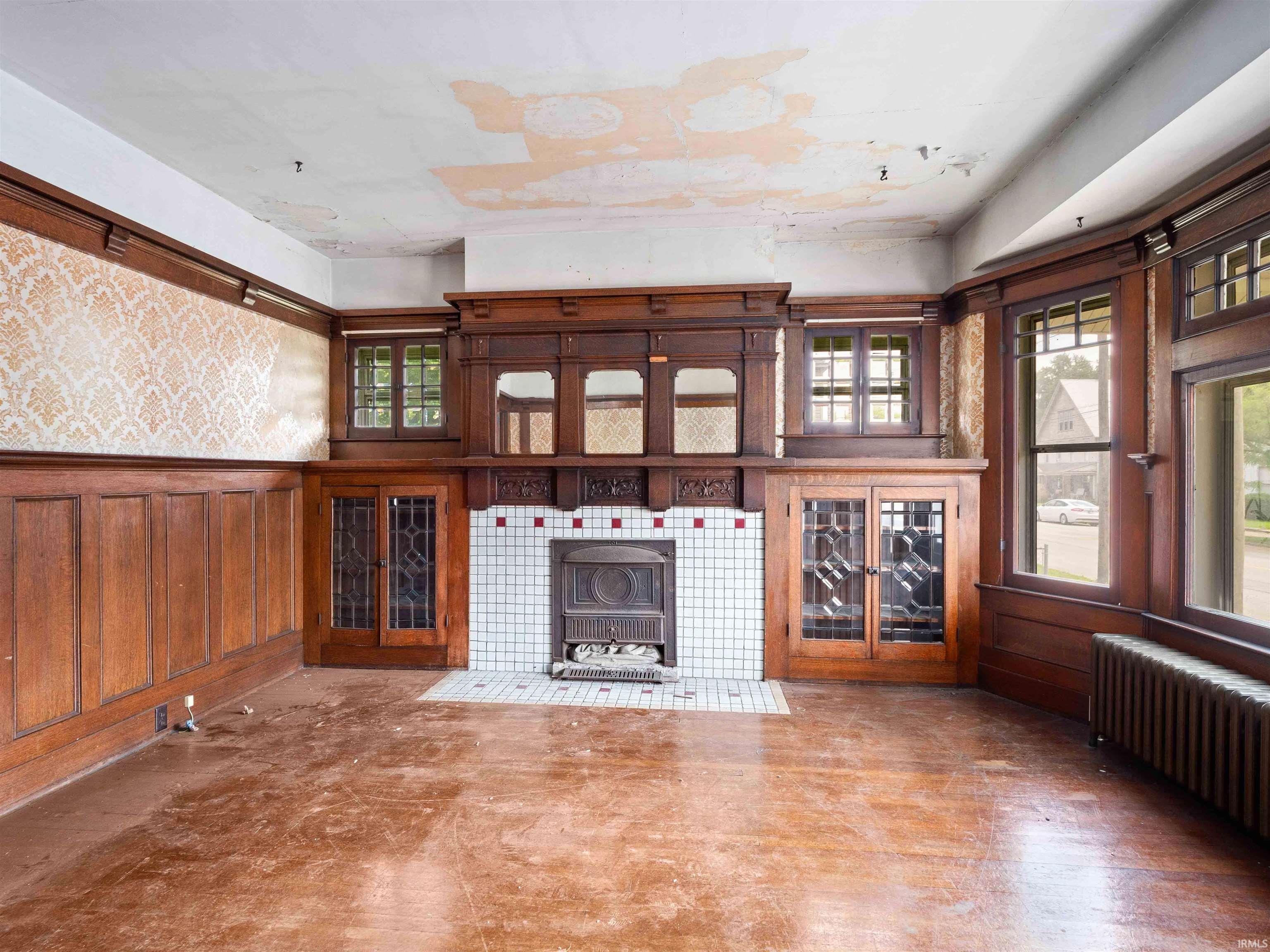 Photo 7 of 408 E Market Street