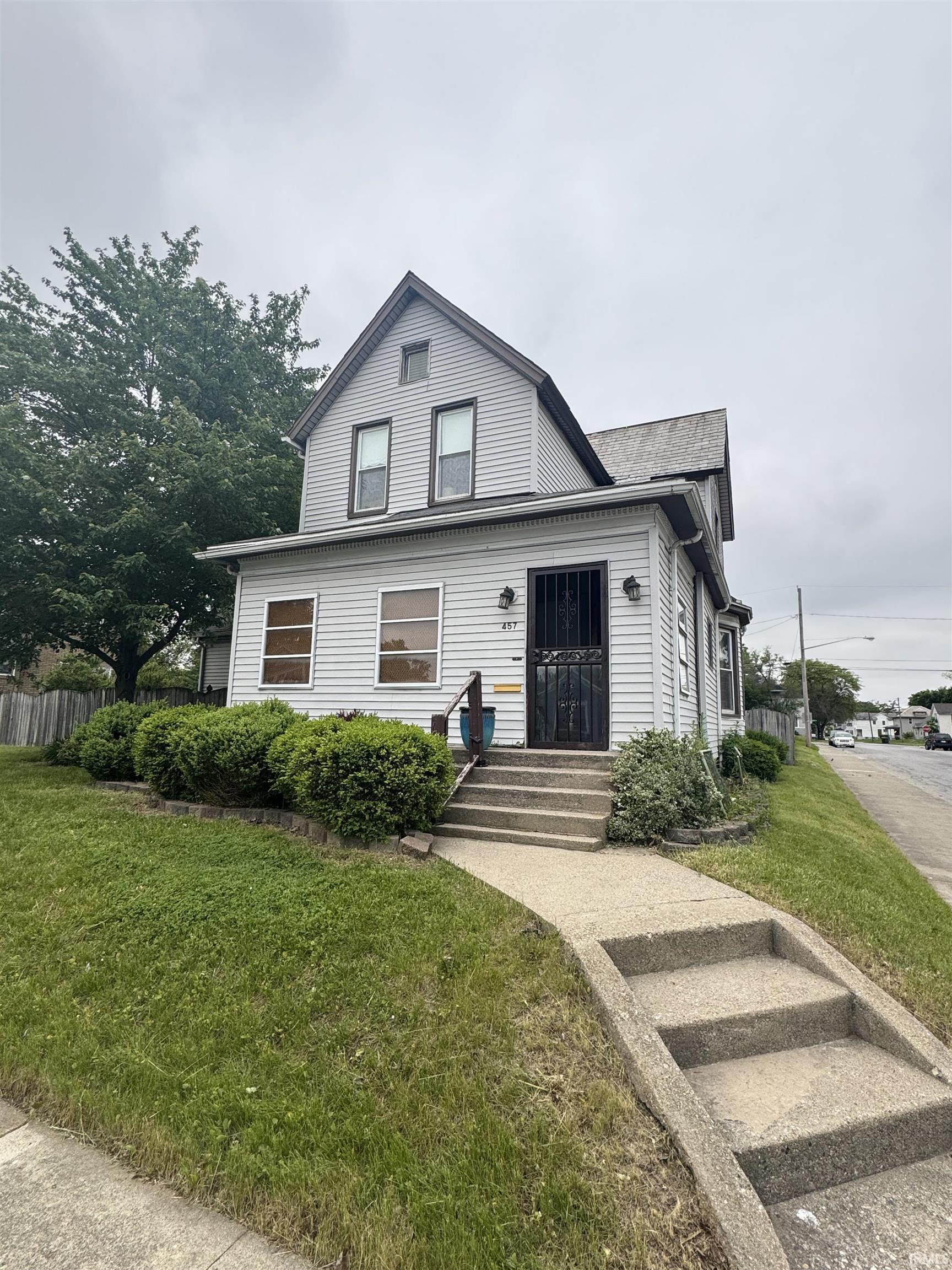 Photo 13 of 457 E Leith Street