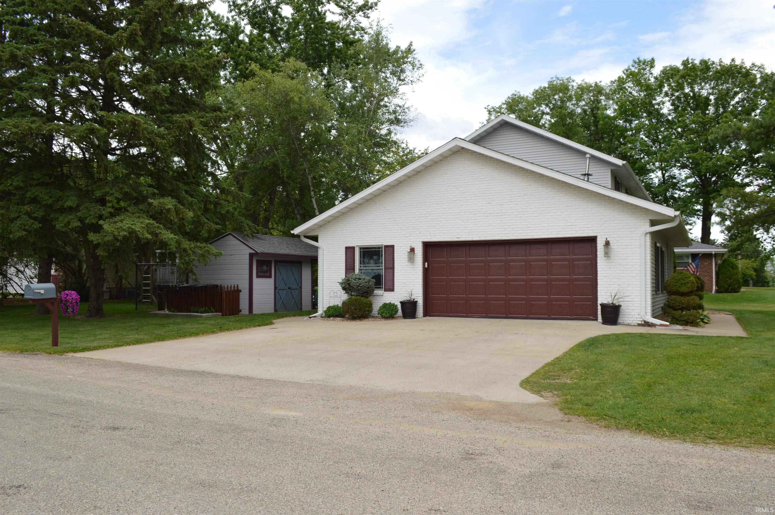 Photo 1 of 12018 N Woodland Acres Drive