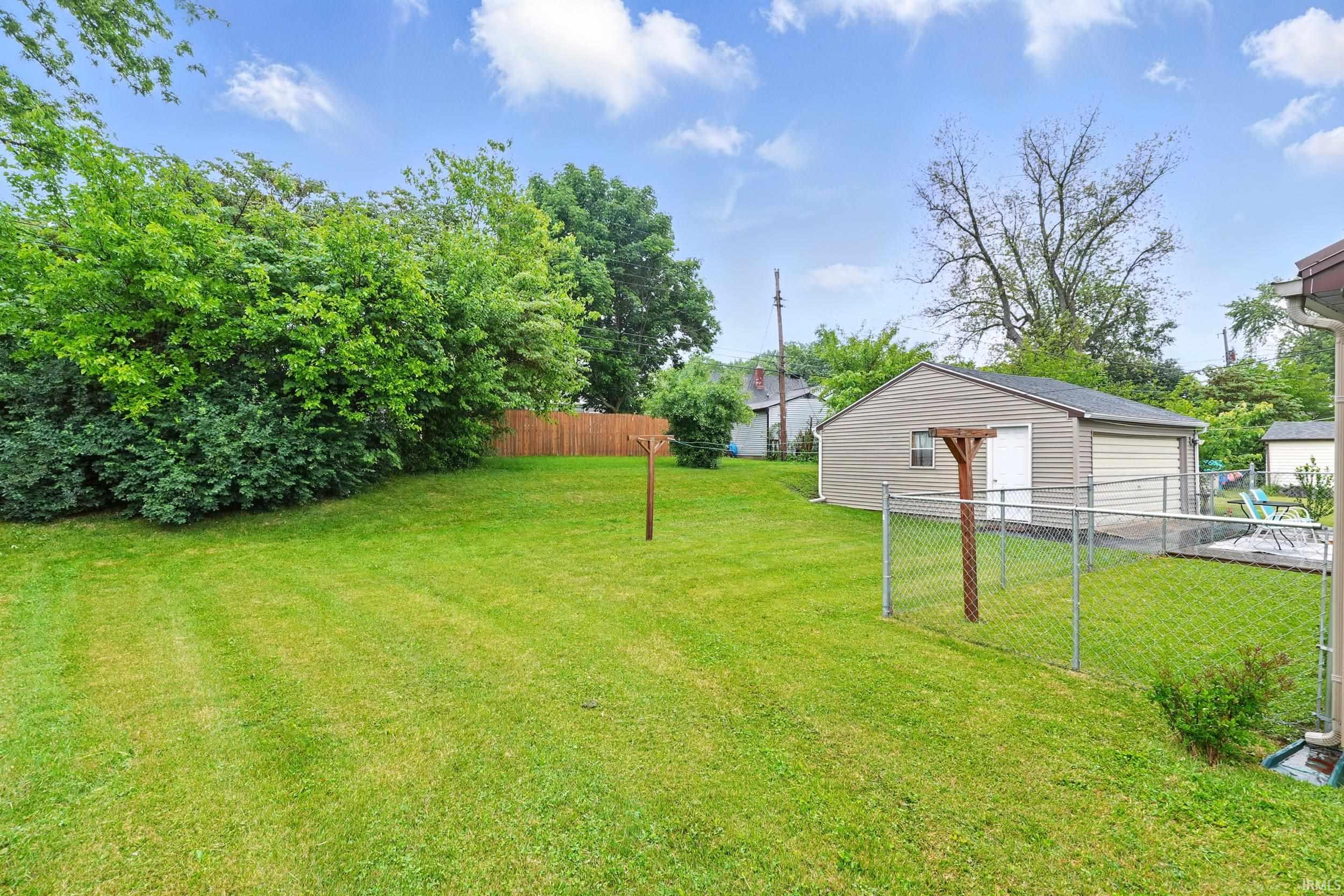 Homes for sale in Huntington, IN | 1660 Green Acre Dr, Huntington, IN 46750 | MLS# 202520547