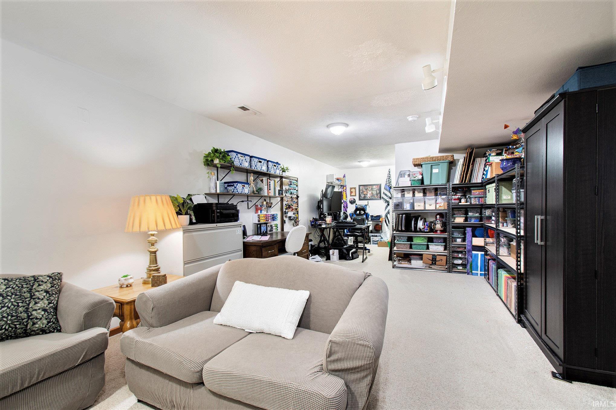 Photo 11 of 907 Eagle Boulevard