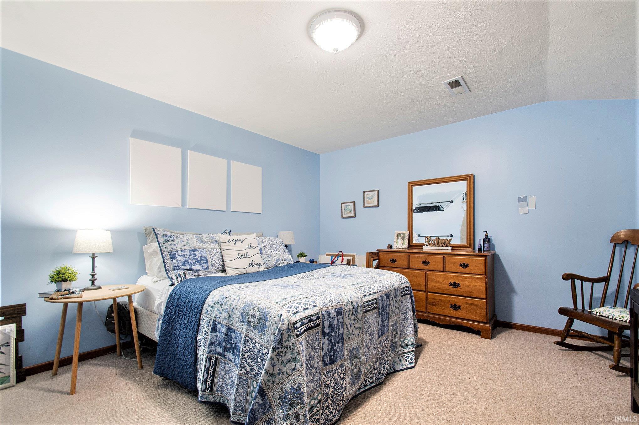 Photo 12 of 907 Eagle Boulevard