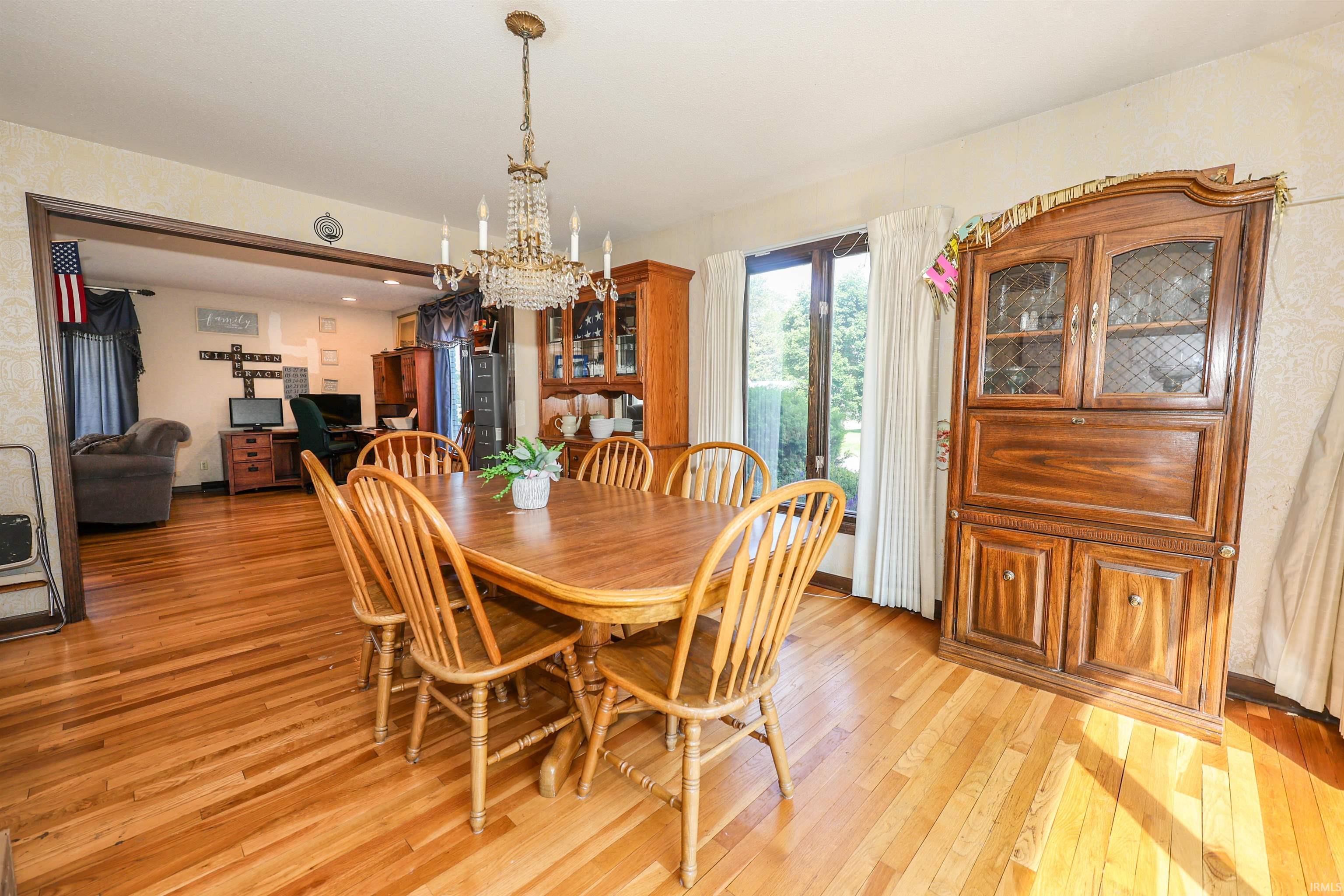 Photo 11 of 1040 Somerset Lane