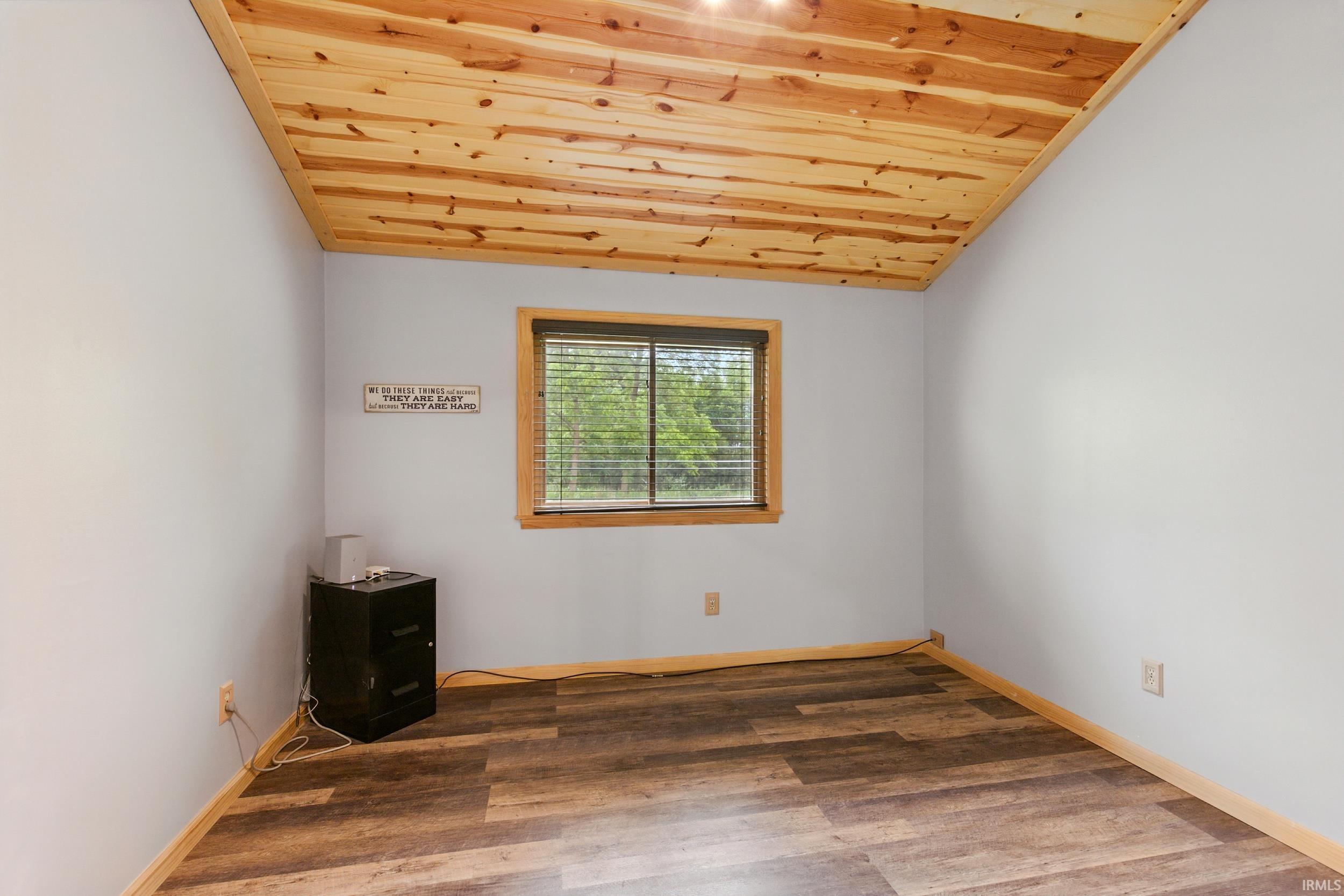 Photo 12 of 7025 Elmbrook Drive