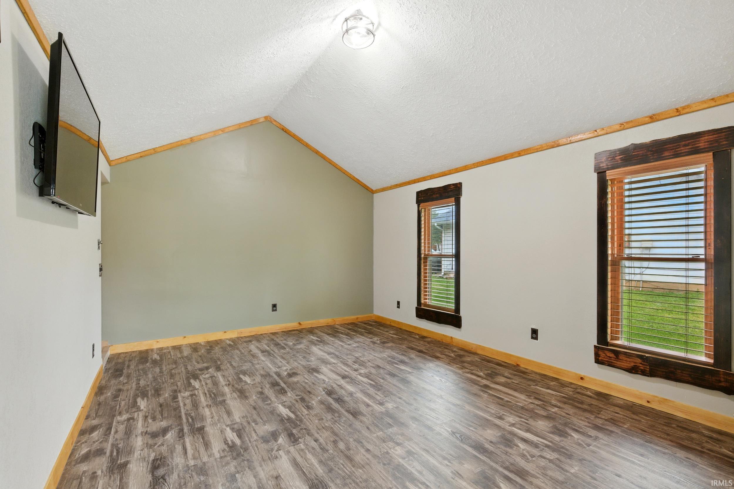 Photo 13 of 7025 Elmbrook Drive