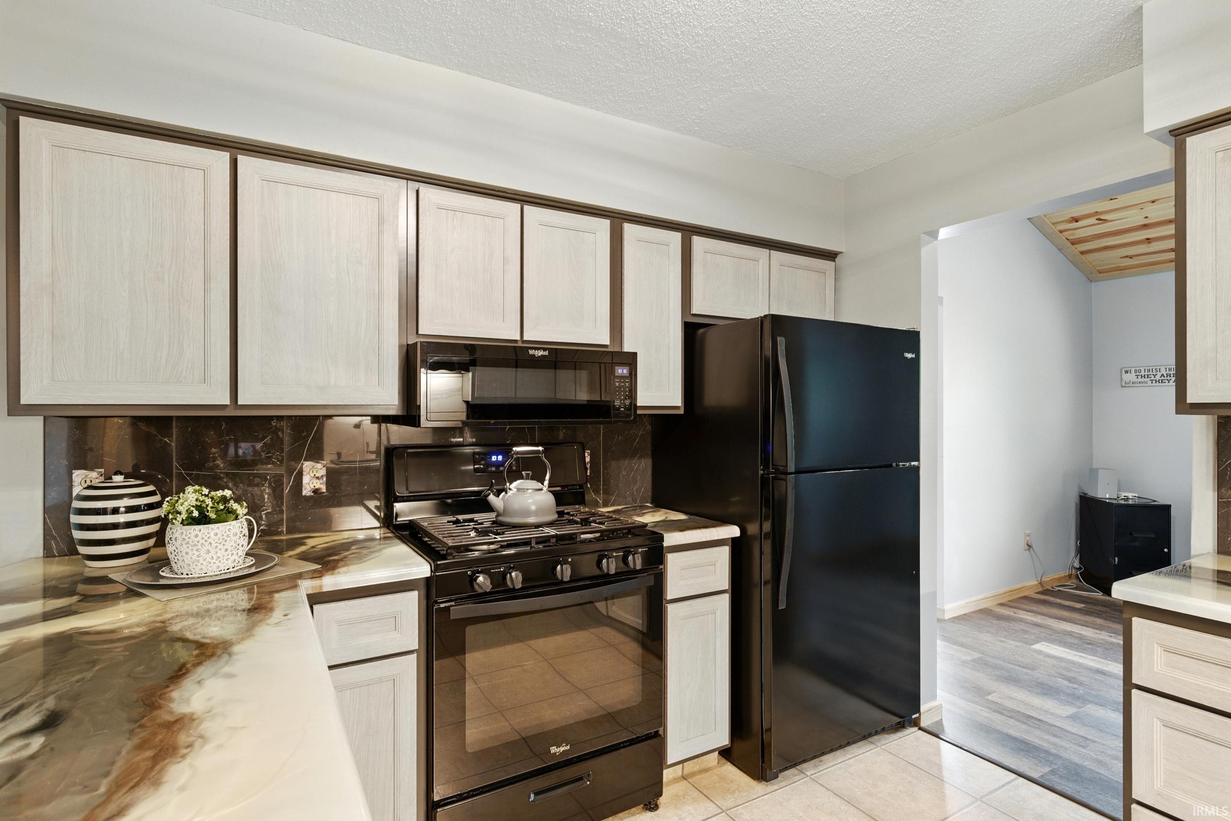 Photo 20 of 7025 Elmbrook Drive