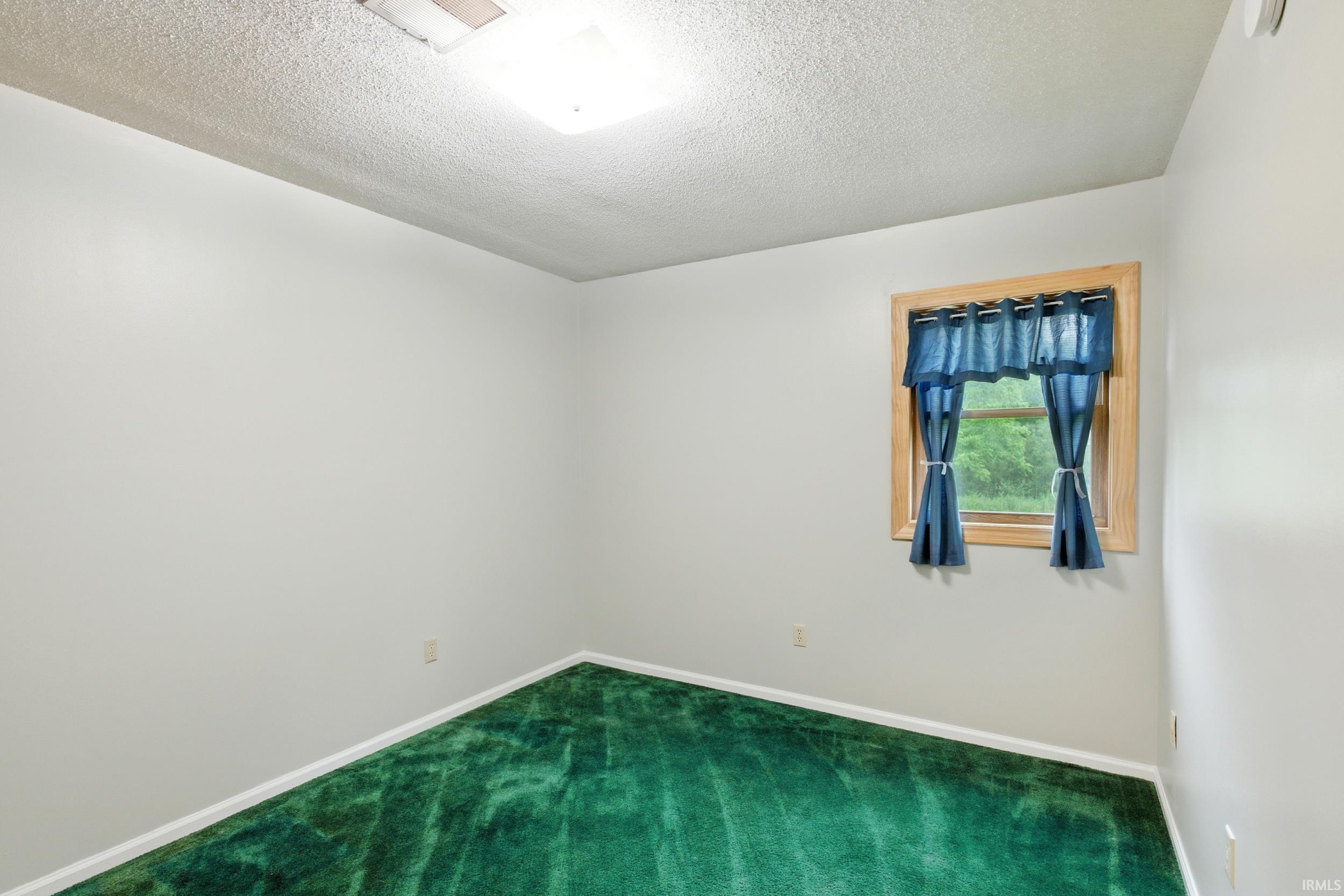 Photo 33 of 7025 Elmbrook Drive