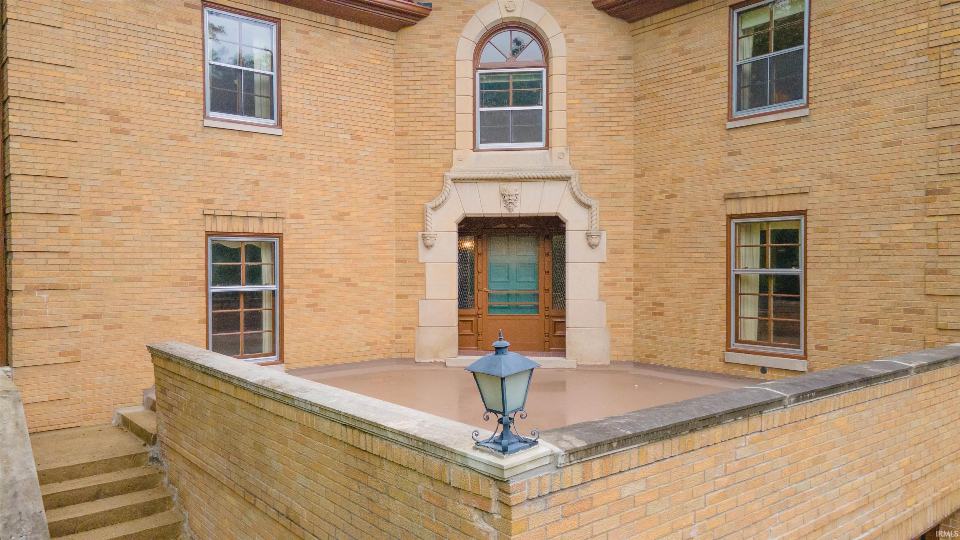 Homes for sale in New Castle, IN | 100 Leland St, New Castle, IN 47362 | MLS# 202520668