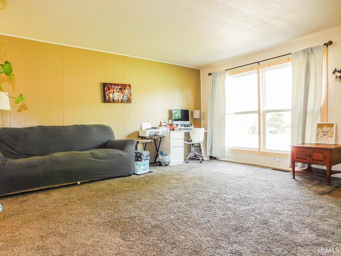 Photo 4 of 2363 N Oak Drive