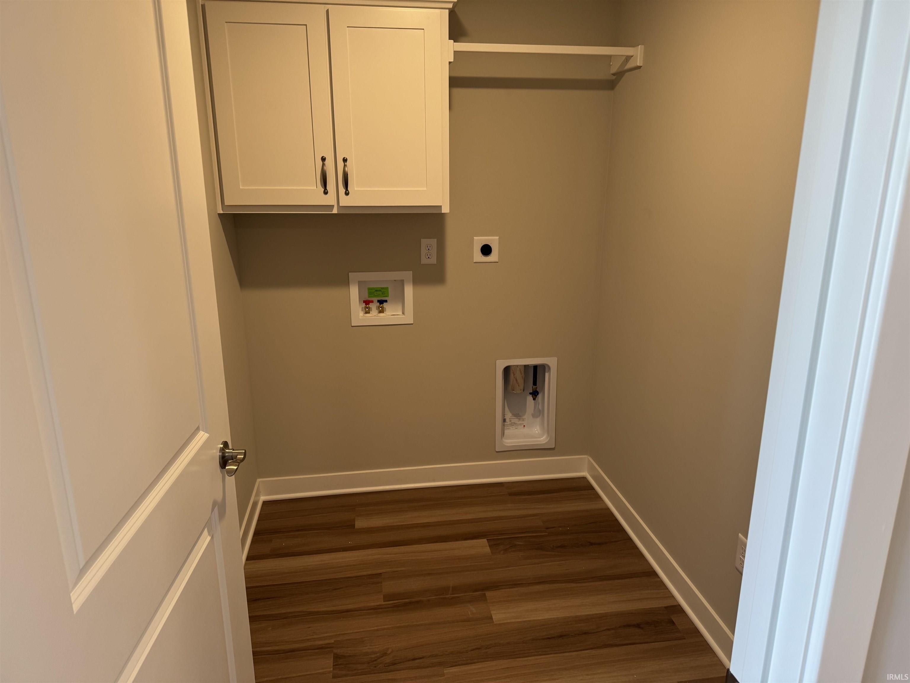 Photo 3 of 2593 Hogan's Alley