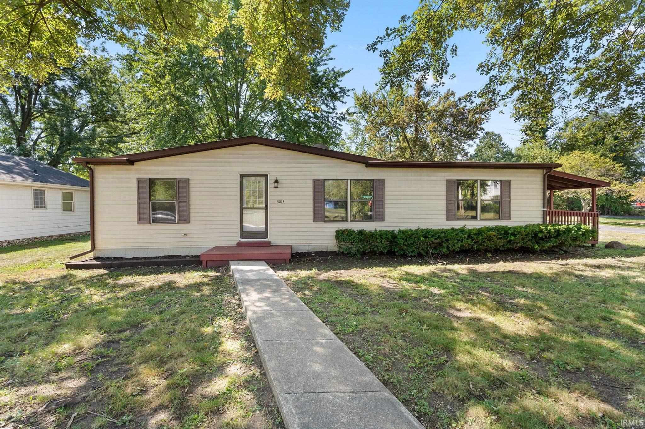 Photo 5 of 3013 Prairie Grove Drive