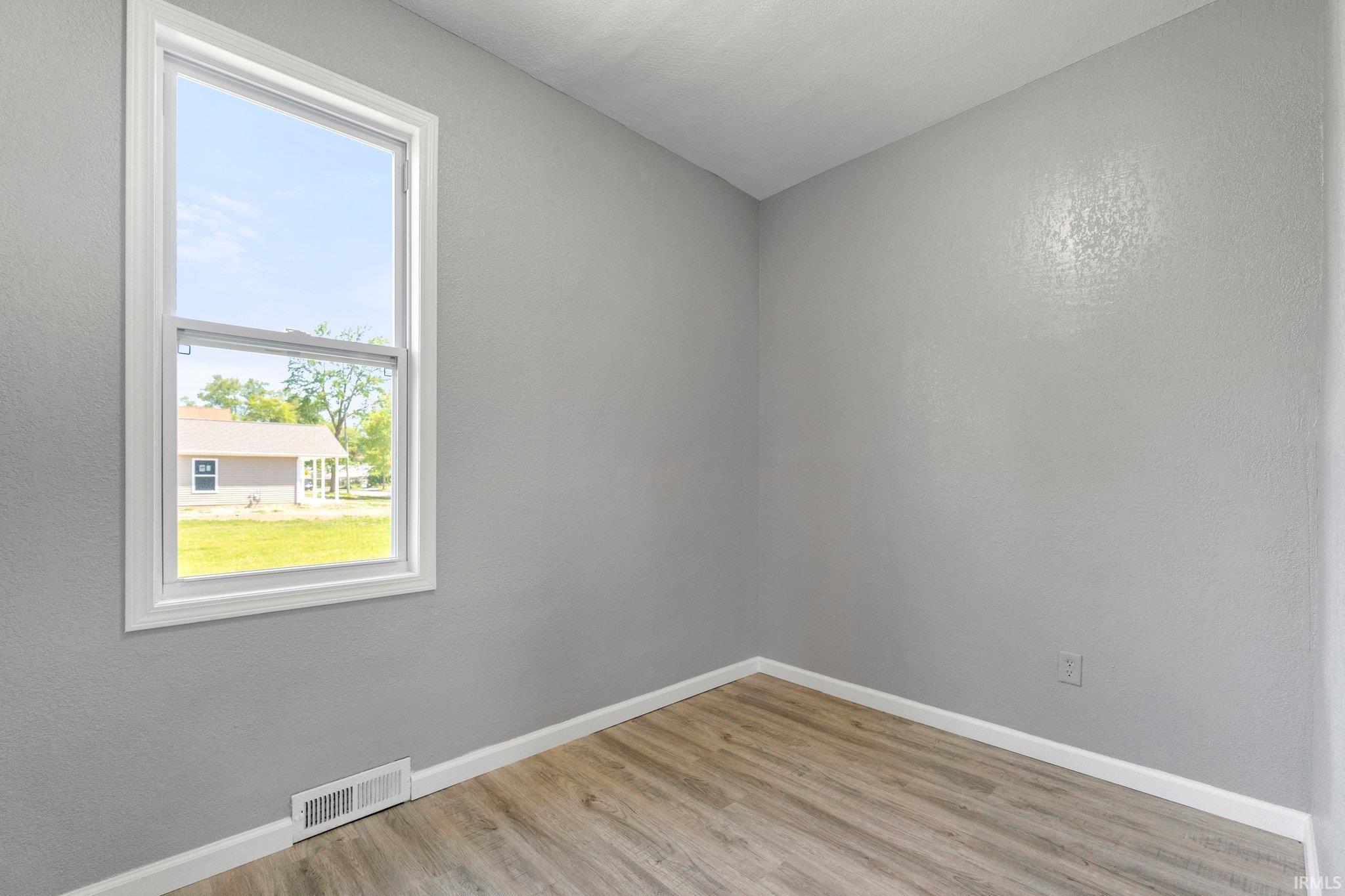 Photo 8 of 2628 Reed Street