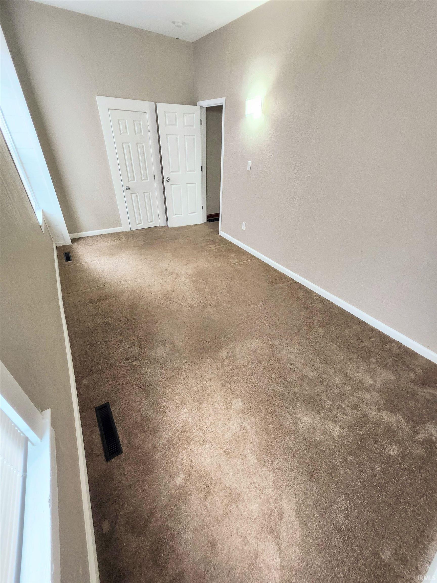 Photo 15 of 436 E Taber Street