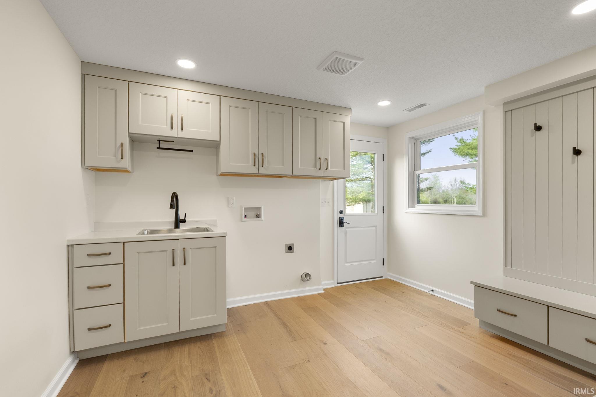 Photo 11 of 11136 N 200 W