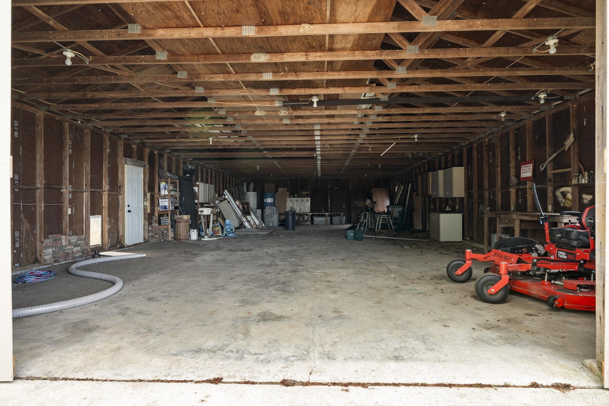 Photo 33 of 11136 N 200 W