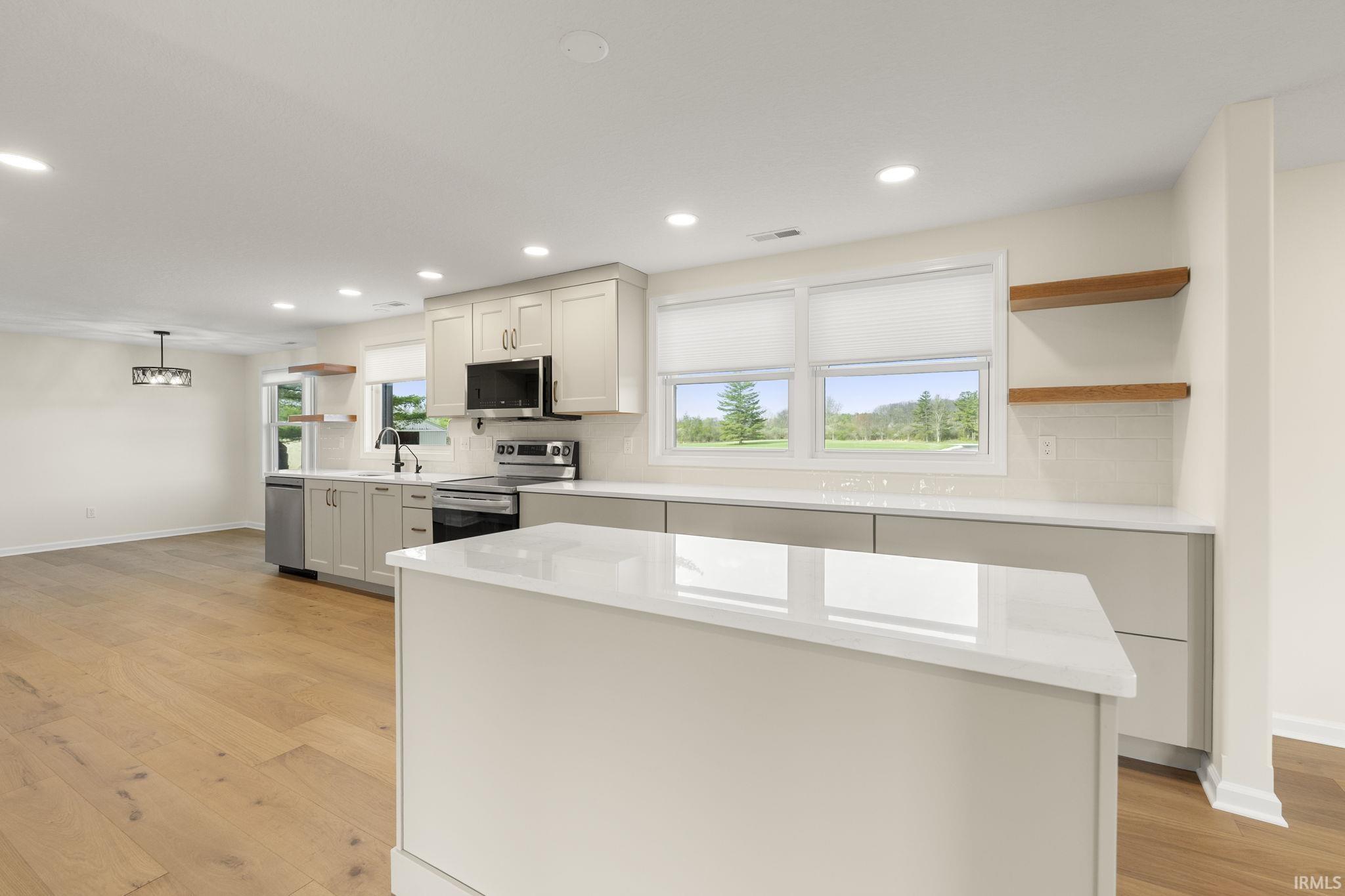 Photo 8 of 11136 N 200 W