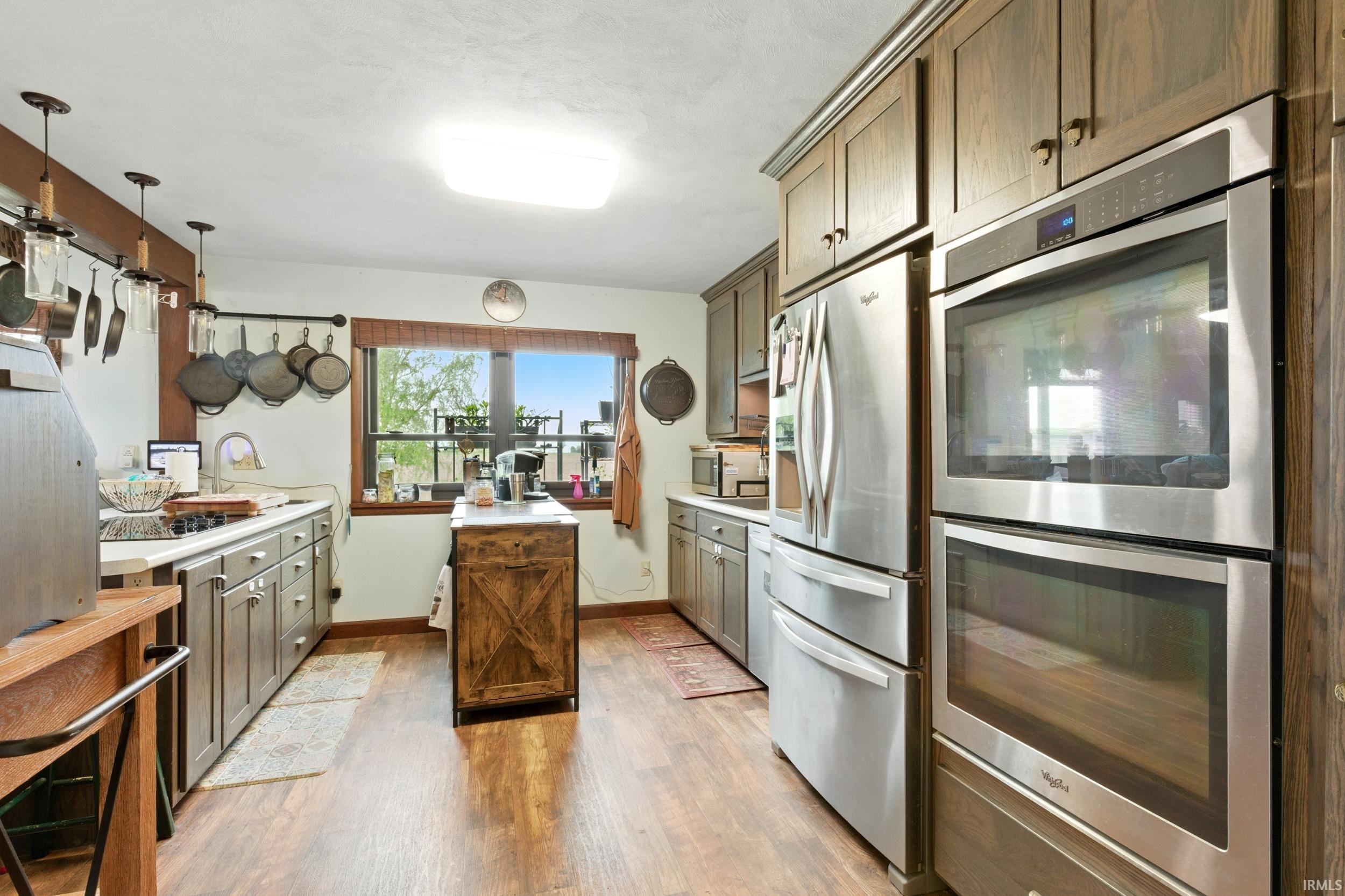 Photo 17 of 2090 S Warren Road