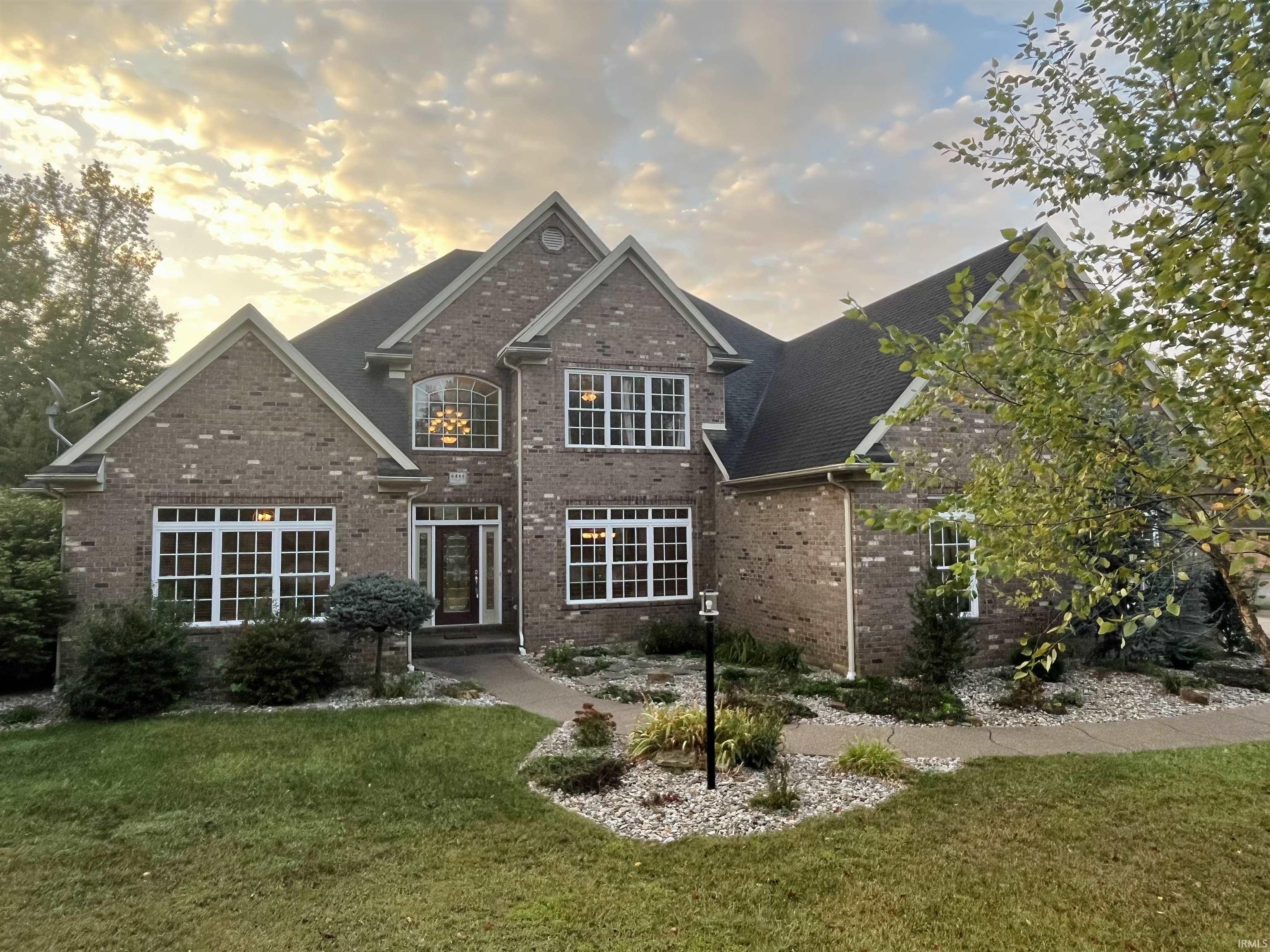 Homes for sale in Newburgh, IN | 6444 Pebble Pointe Ct, Newburgh, IN 47630 | MLS# 202521003