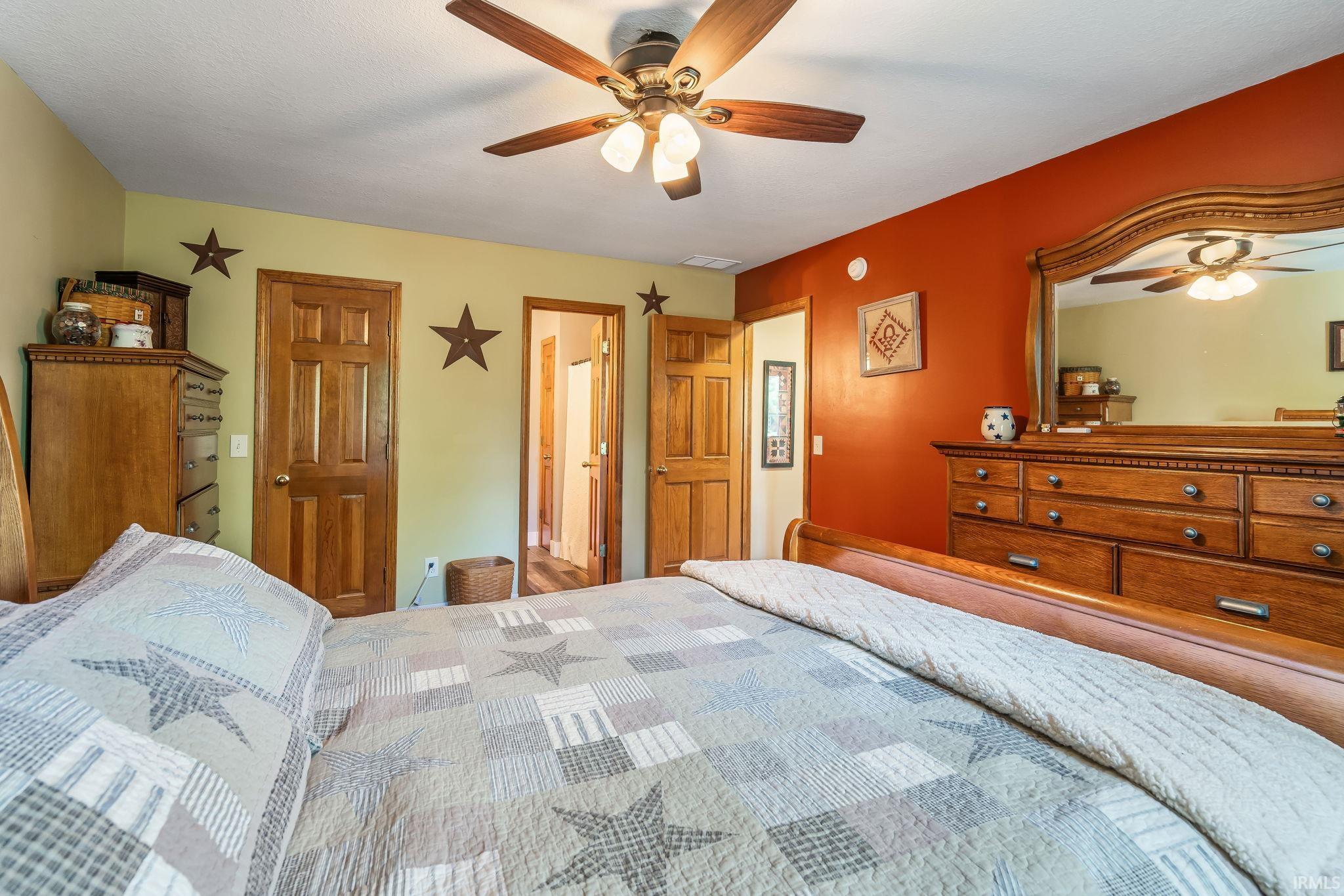 Photo 23 of 3255 W Lincolnway