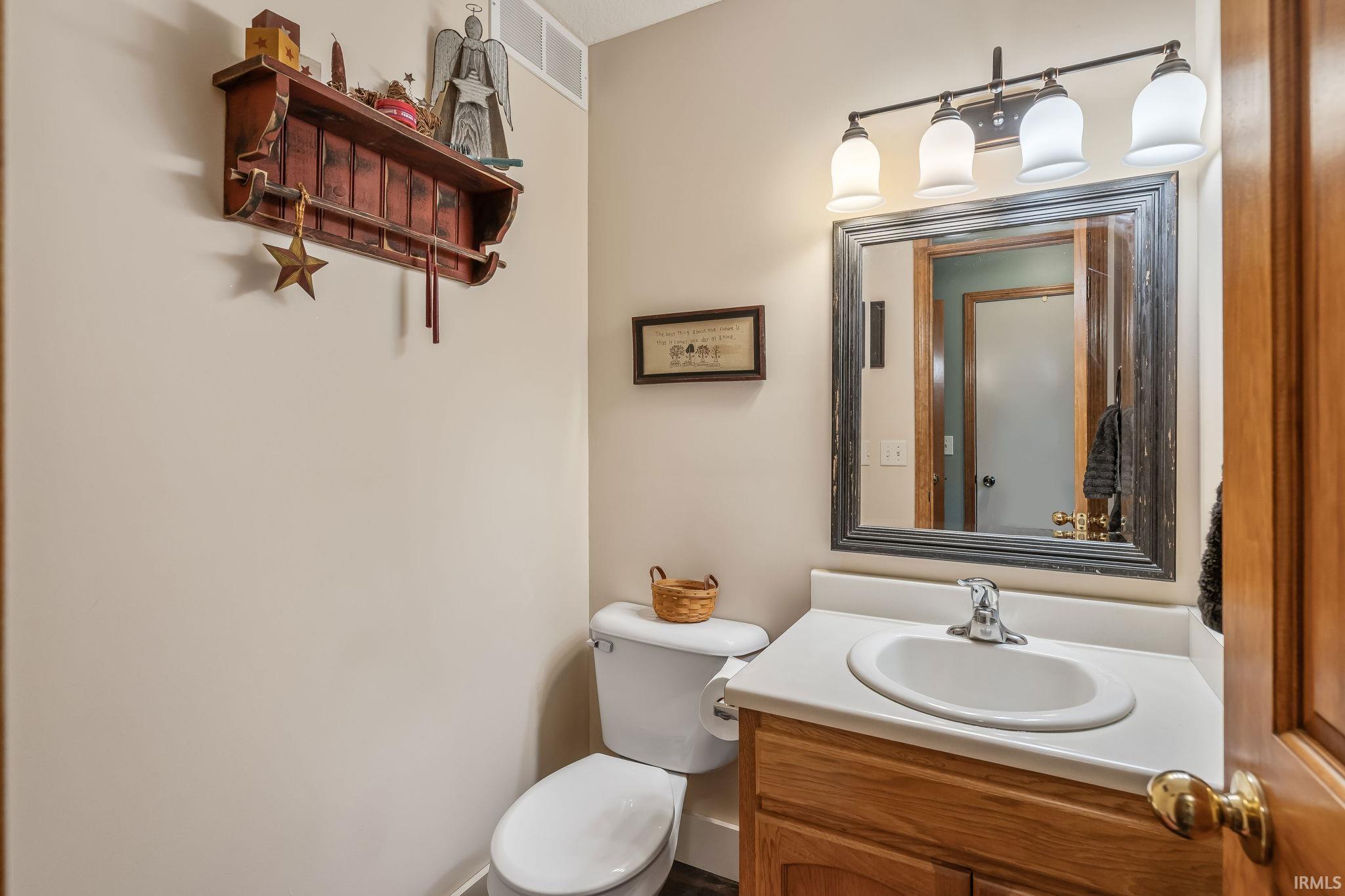 Photo 9 of 3255 W Lincolnway