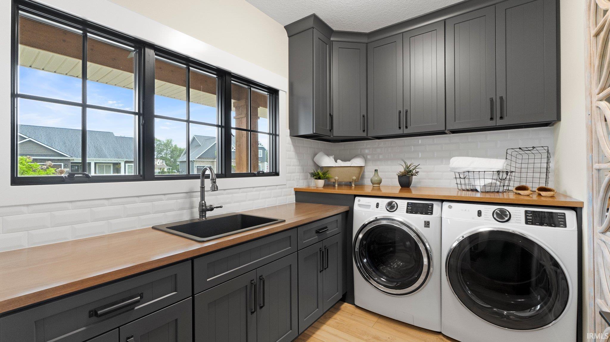 Photo 18 of 5272 Greyson Heights Drive