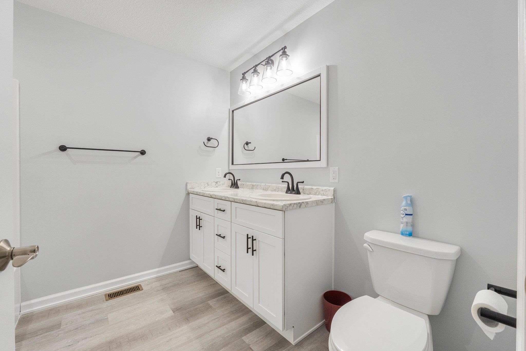 Photo 18 of 1150 N 155 W