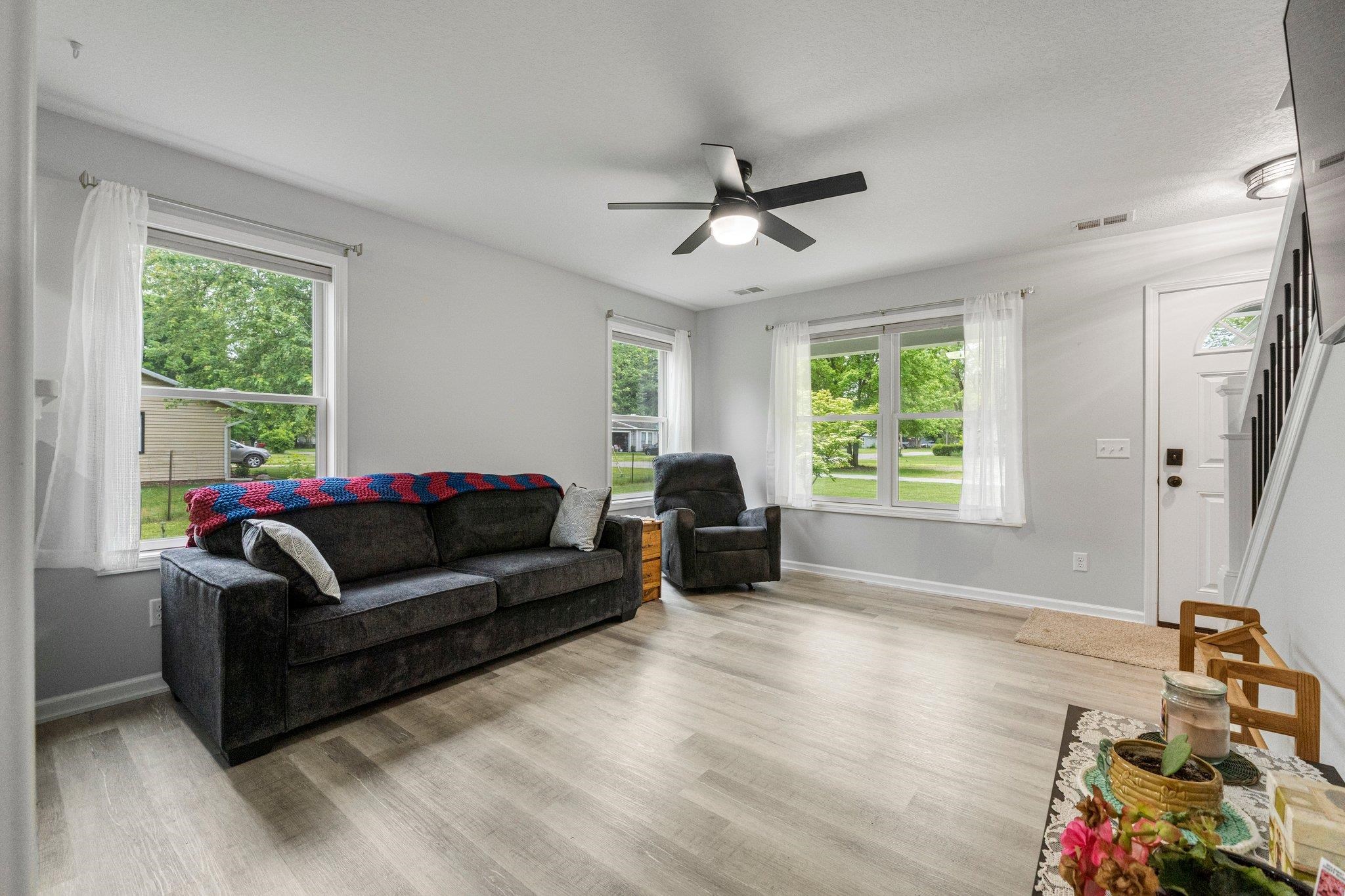Photo 5 of 1150 N 155 W