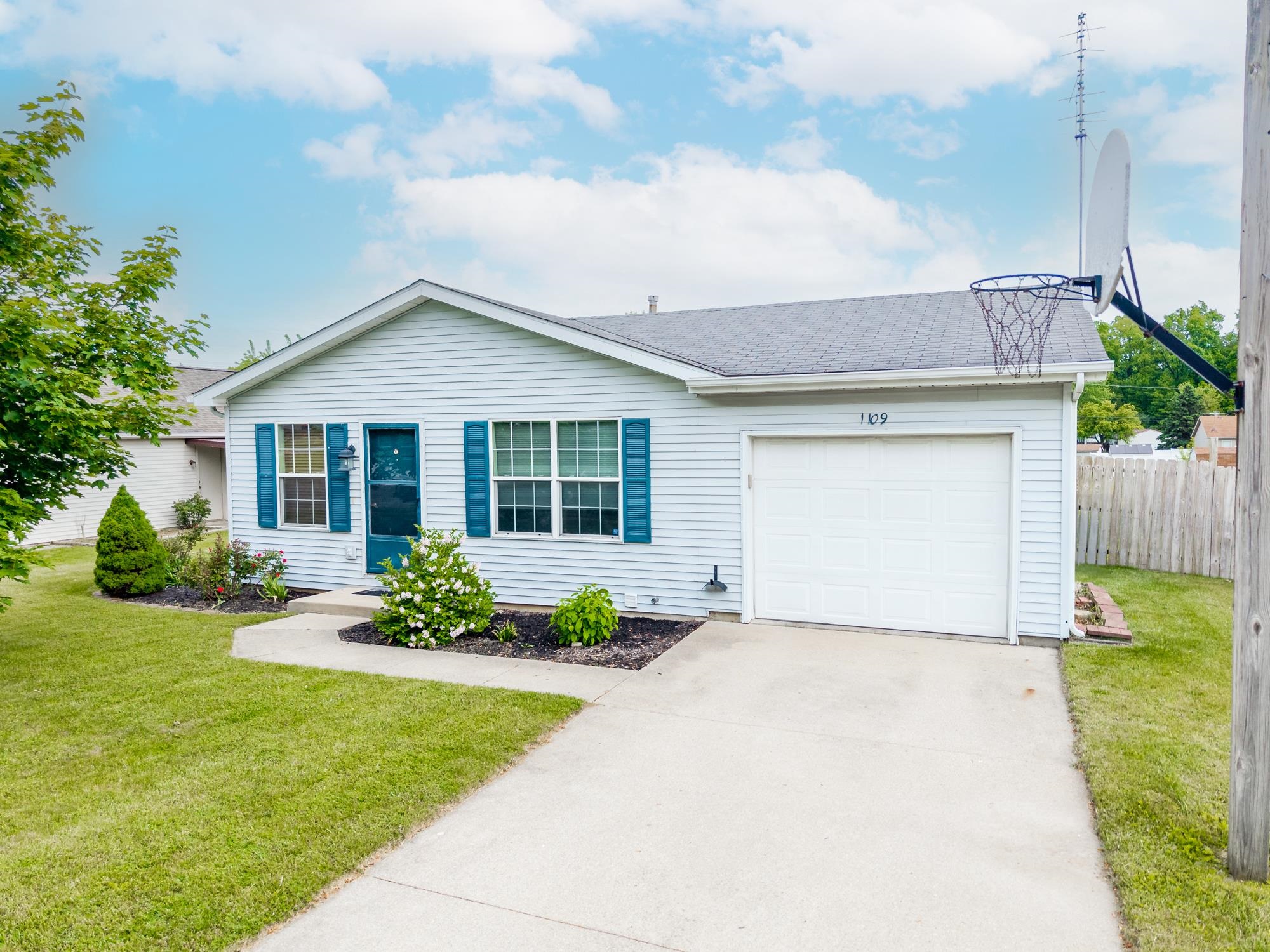 1109 Manahan Drive, Angola, IN 46703