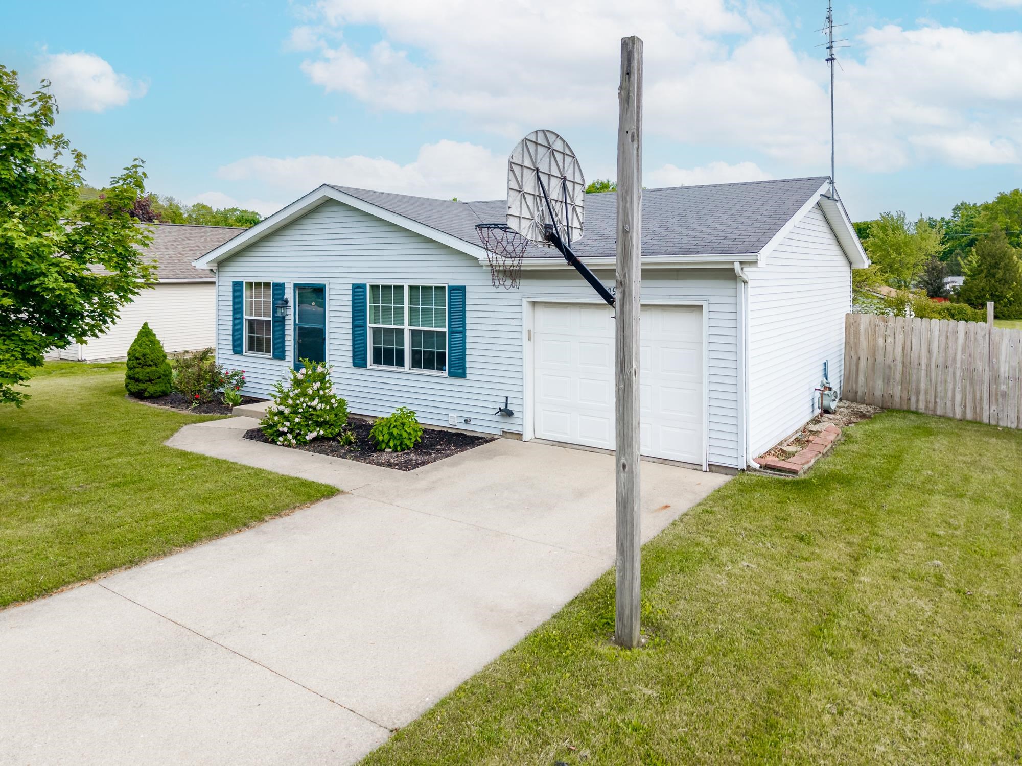 1109 Manahan Drive, Angola, IN 46703