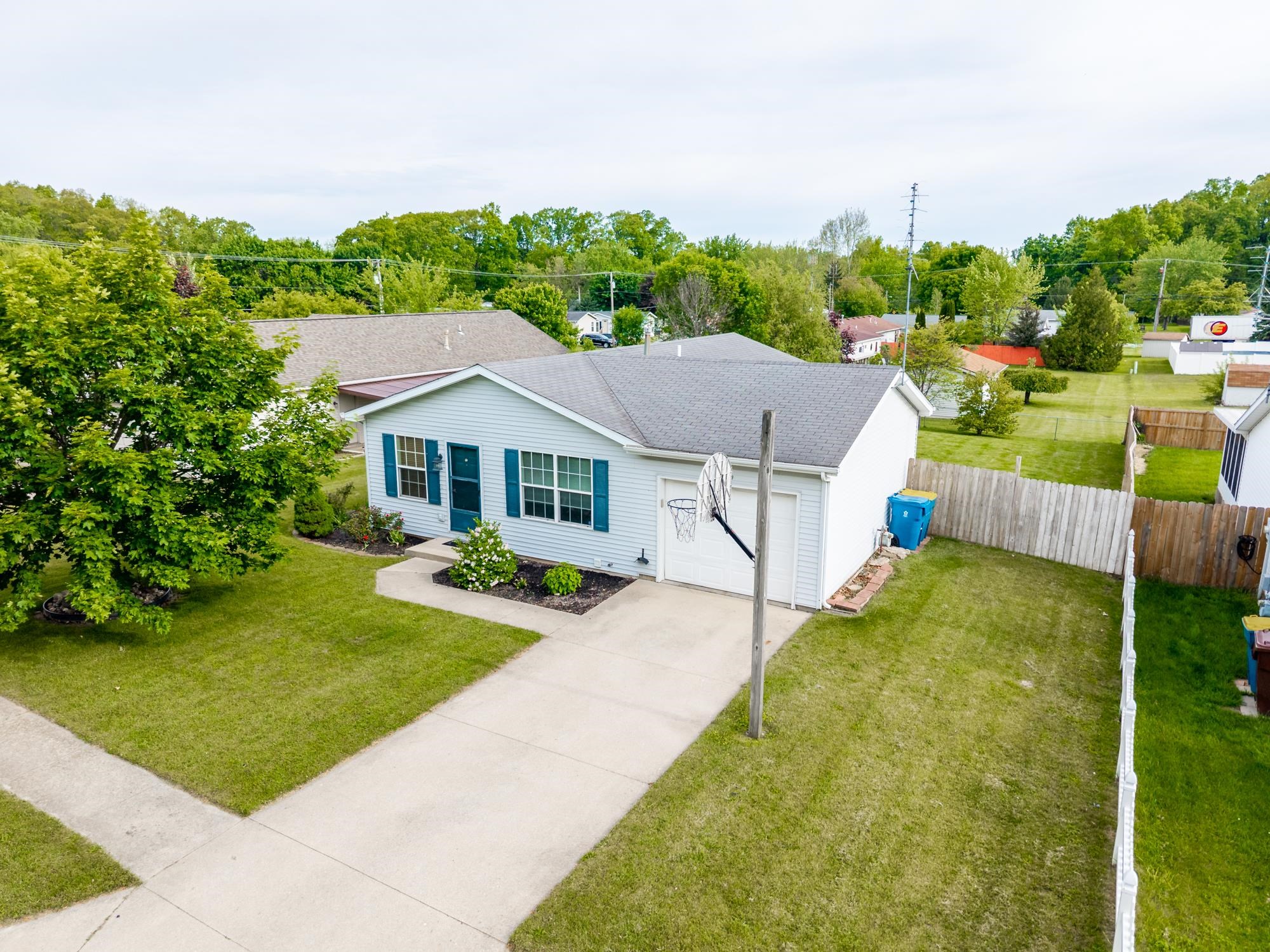 1109 Manahan Drive, Angola, IN 46703