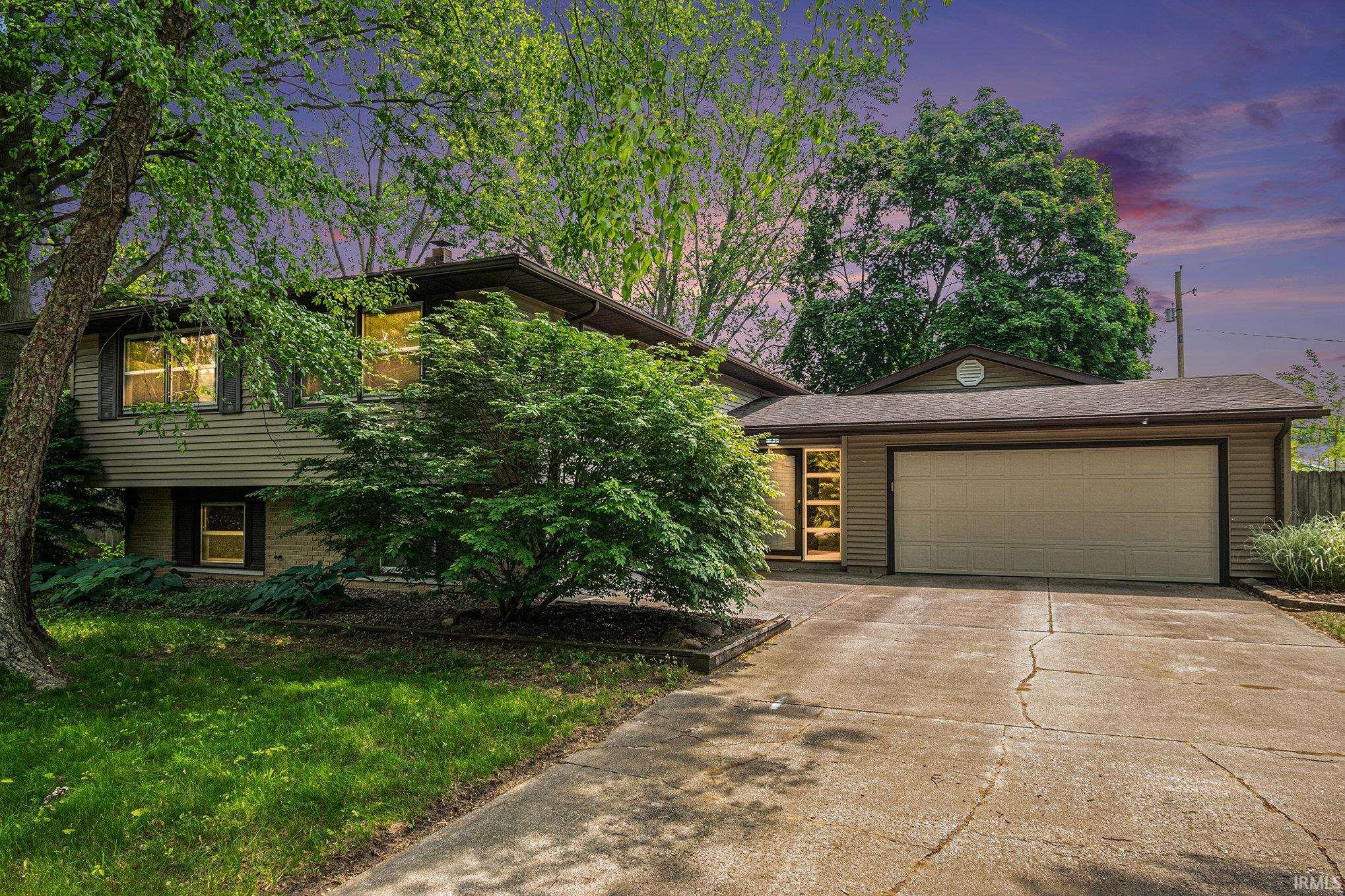 Photo 0 of 1708 Canterbury Drive