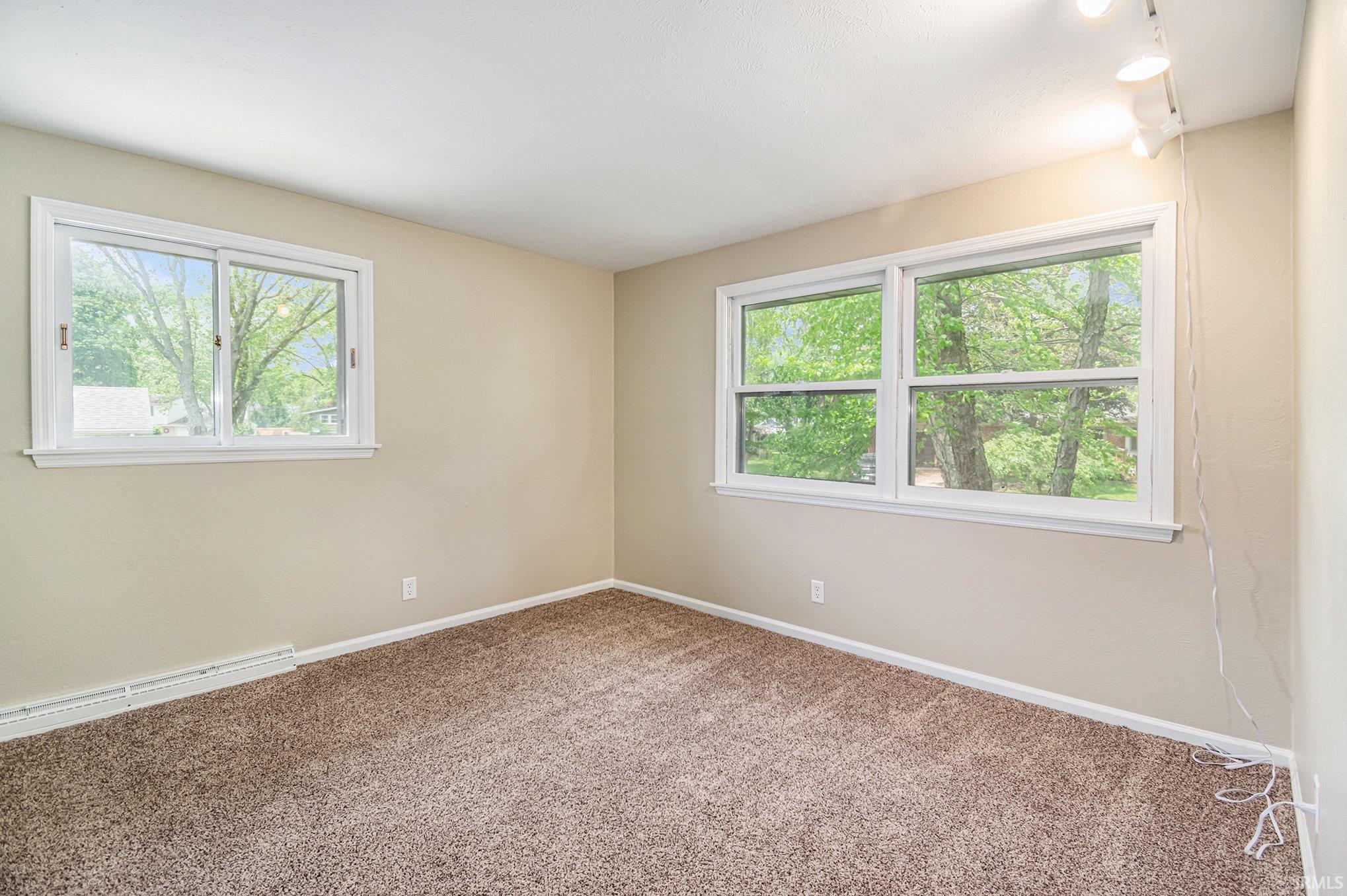 Photo 19 of 1708 Canterbury Drive