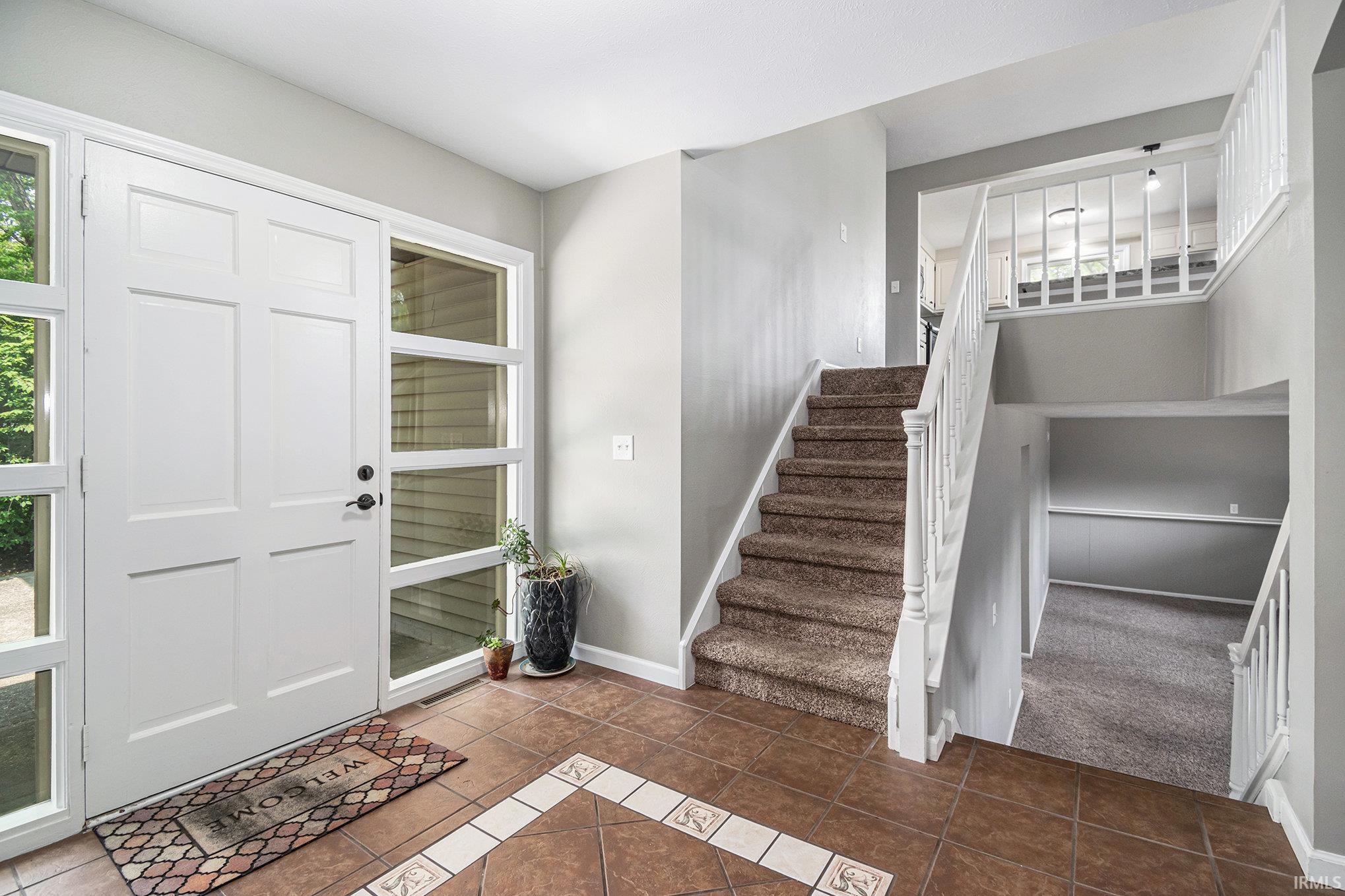 Photo 3 of 1708 Canterbury Drive
