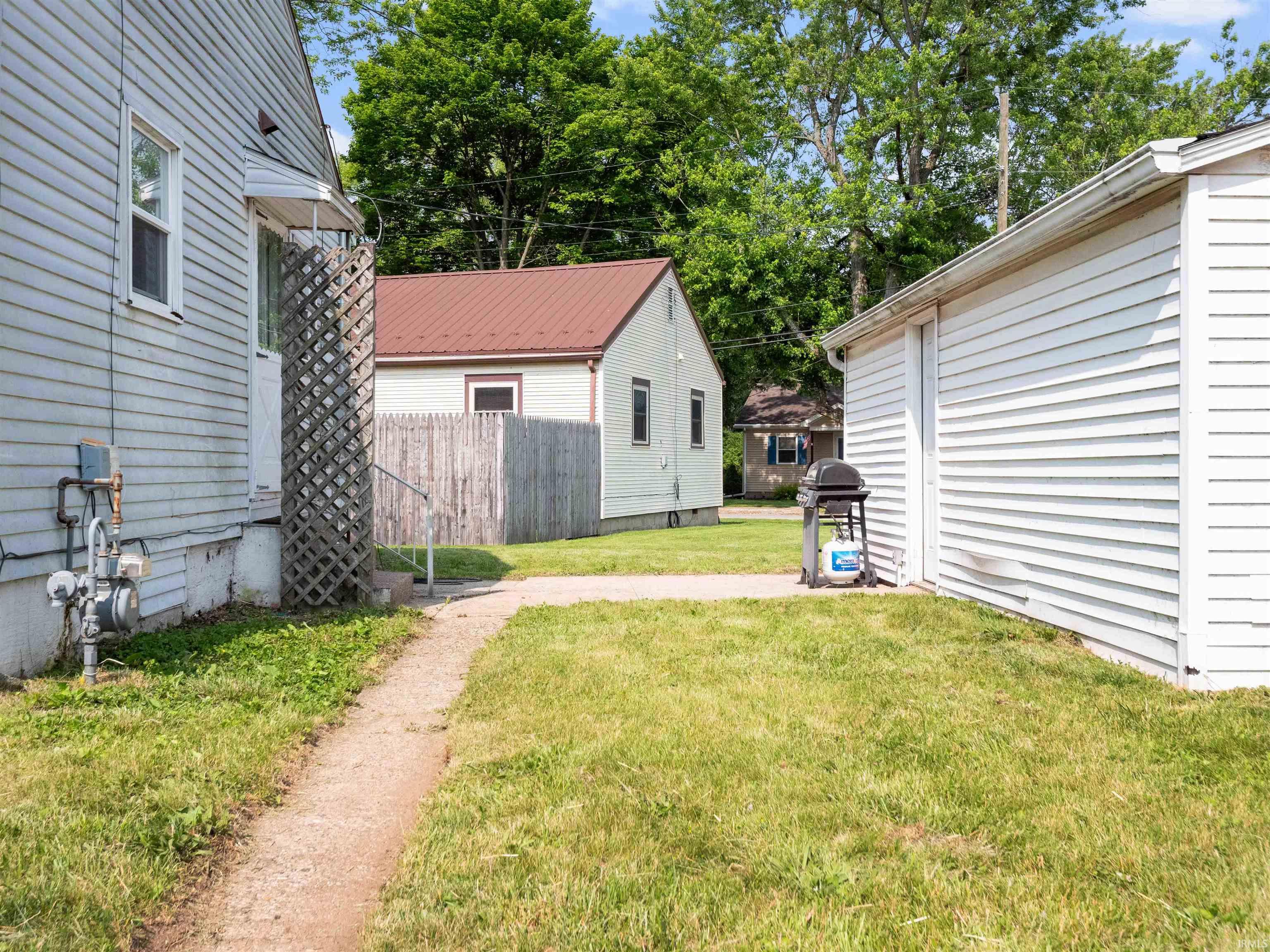 Photo 29 of 254 Forrest Avenue