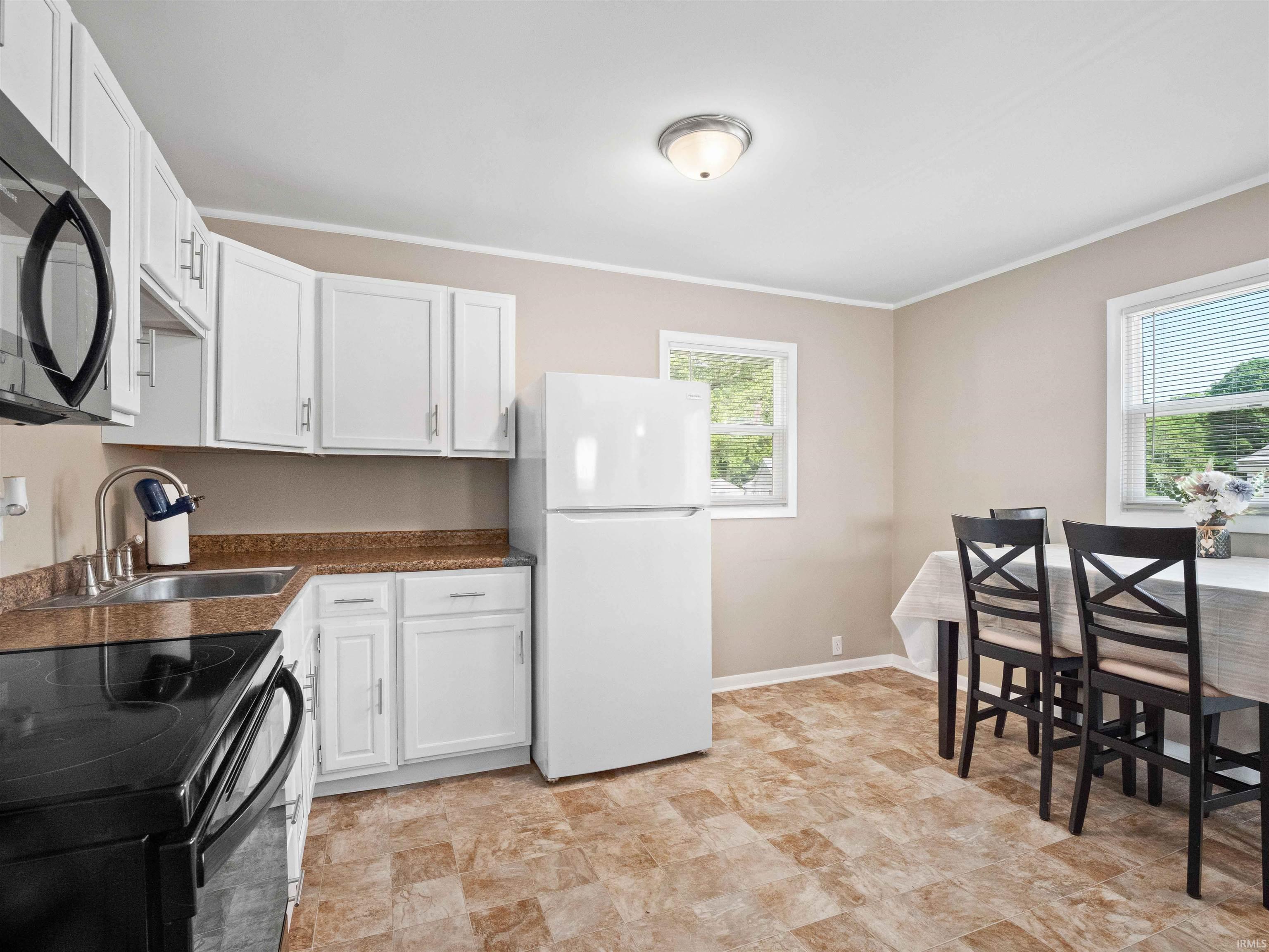 Photo 5 of 254 Forrest Avenue