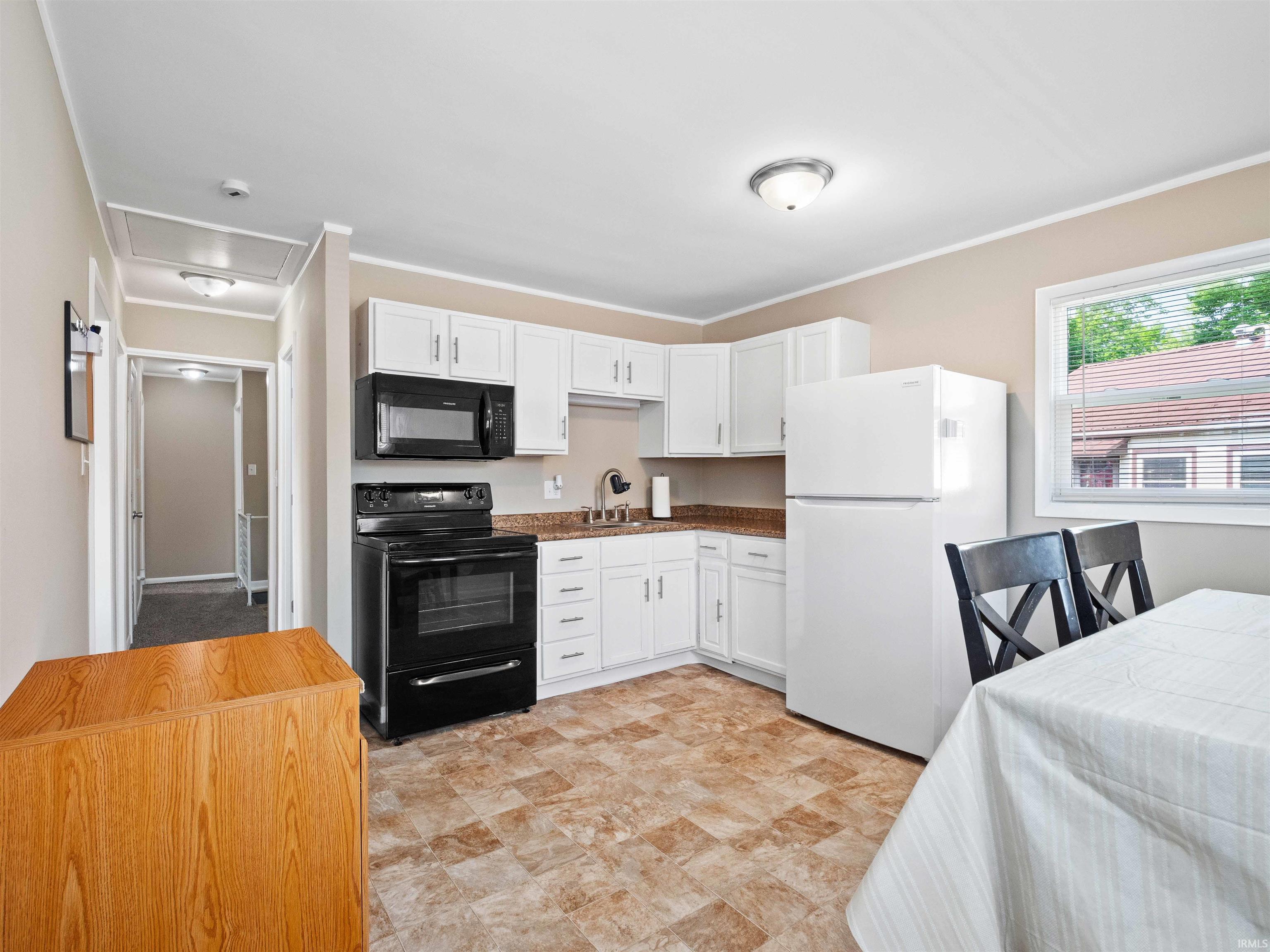 Photo 9 of 254 Forrest Avenue